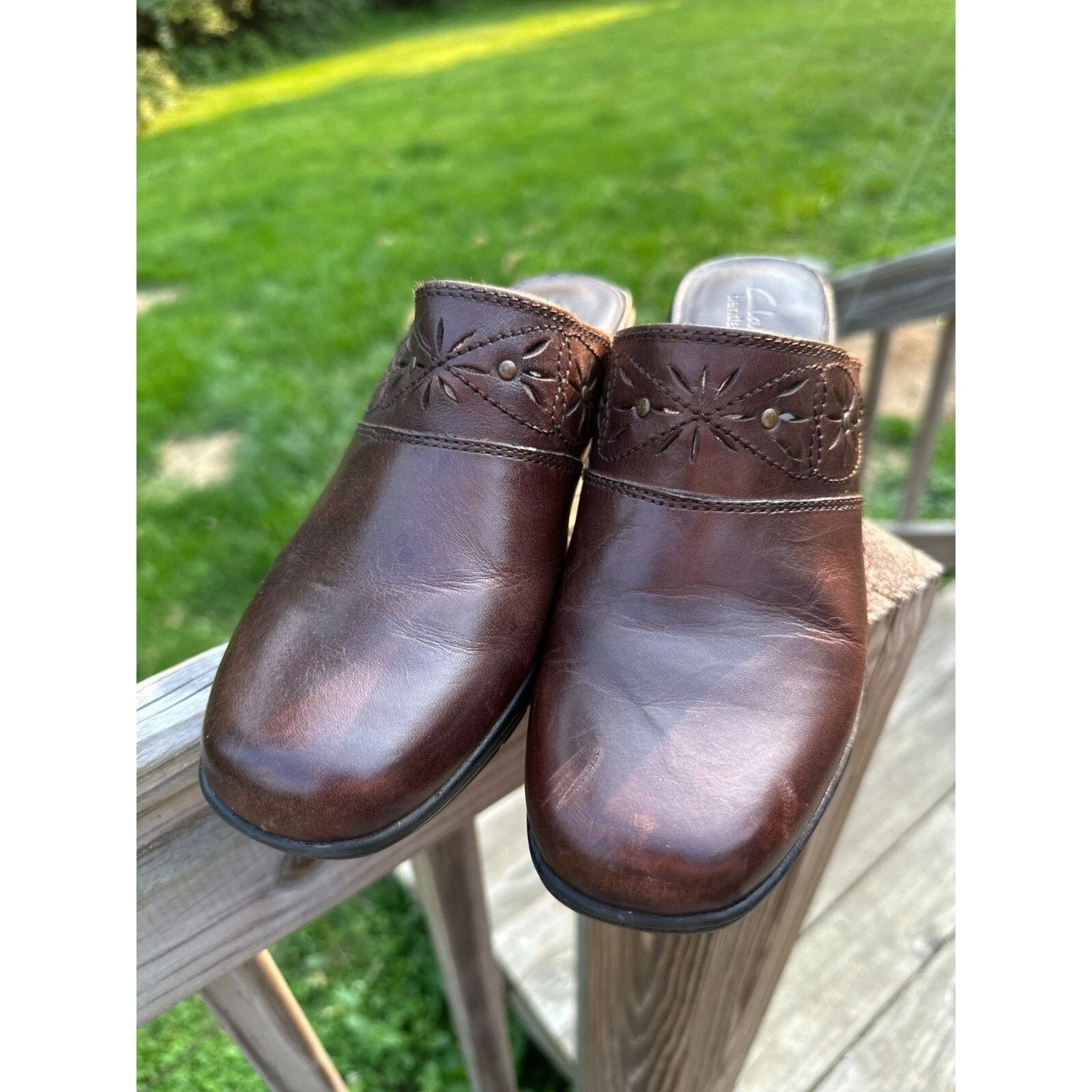 Clarks Clarks Bendables Wedge Clogs Brown Leather Womens Size 7.5 M Size US 7.5 / IT 37.5 - 9 Thumbnail