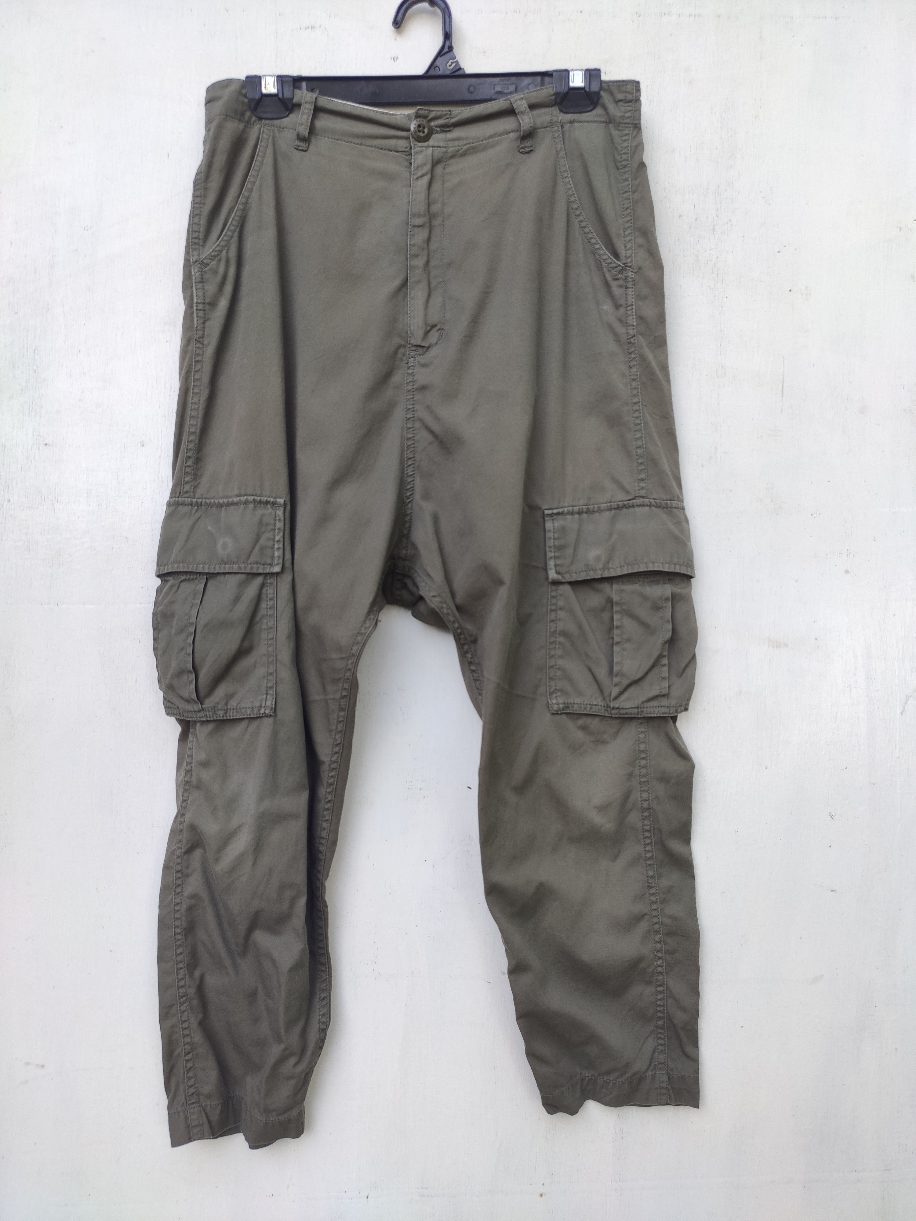 Bape 🔥 A Bathing Ape Cargo pants ladies 3 quarter long rise Size 29" - 1 Thumbnail