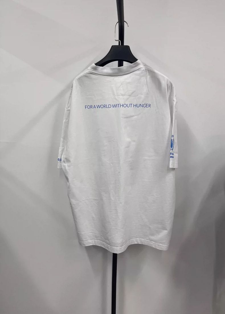 Balenciaga Balenciaga FW22 Logo monogrammed crewneck pullover short sl Size US XL / EU 56 / 4 - 2 Thumbnail