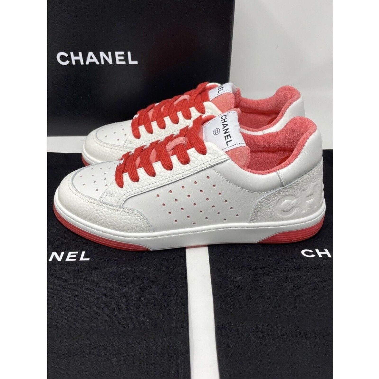 Chanel Chanel Sneakers 22P White & Red NIB 39 Size US 8 / IT 38 - 1 Thumbnail