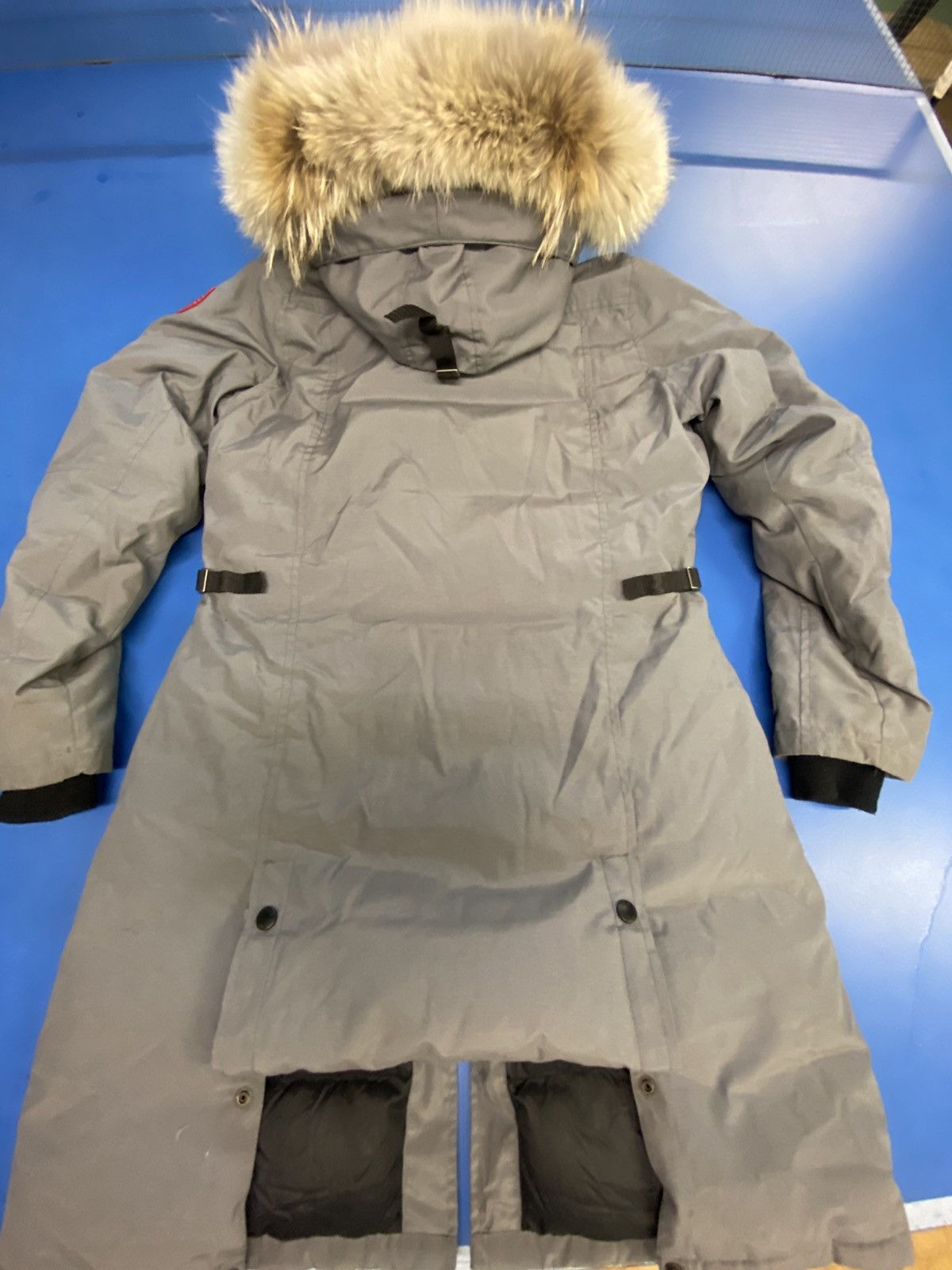 Canada Goose × Vetements Canada Goose Kensington Parka down jacket hood Coyote fur Size L / US 10 / IT 46 - 8 Thumbnail