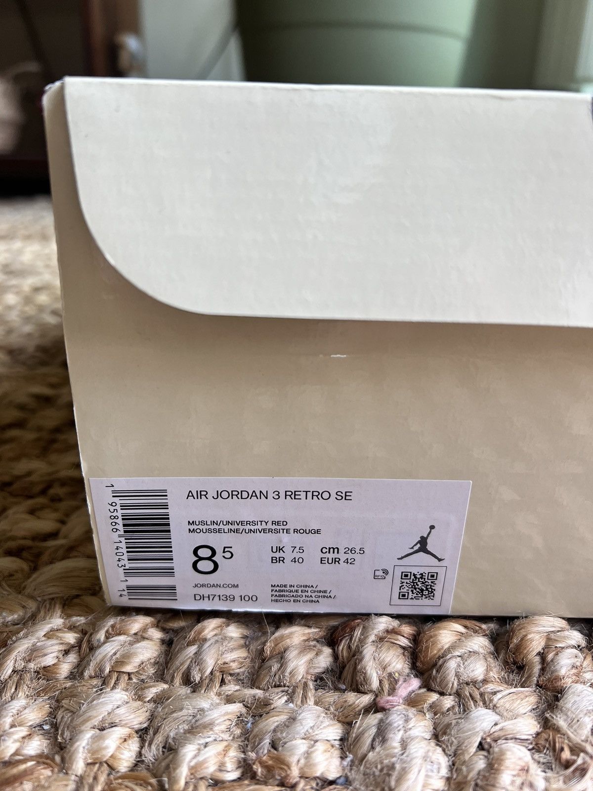Jordan Brand × Nike Nike Air Jordan 3 Retro Muslin 2022 Size US 8.5 / EU 41-42 - 7 Thumbnail