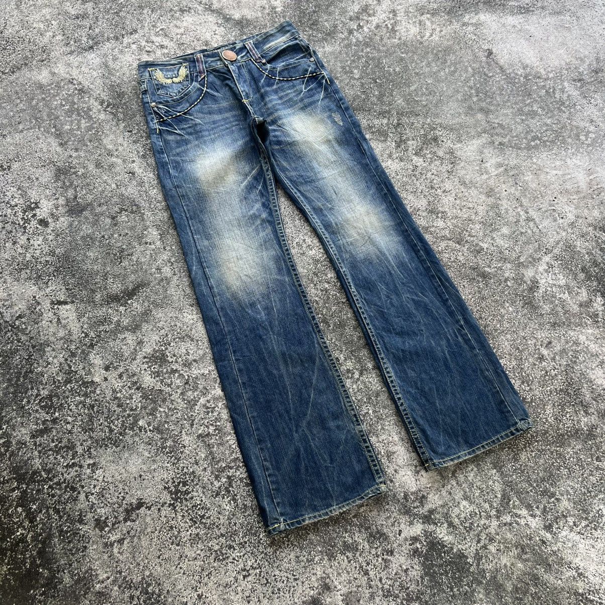 Japanese Brand “RED PEPPER” DISTRESS/FADED BLUE JEANS Size US 30 / EU 46 - 3 Thumbnail
