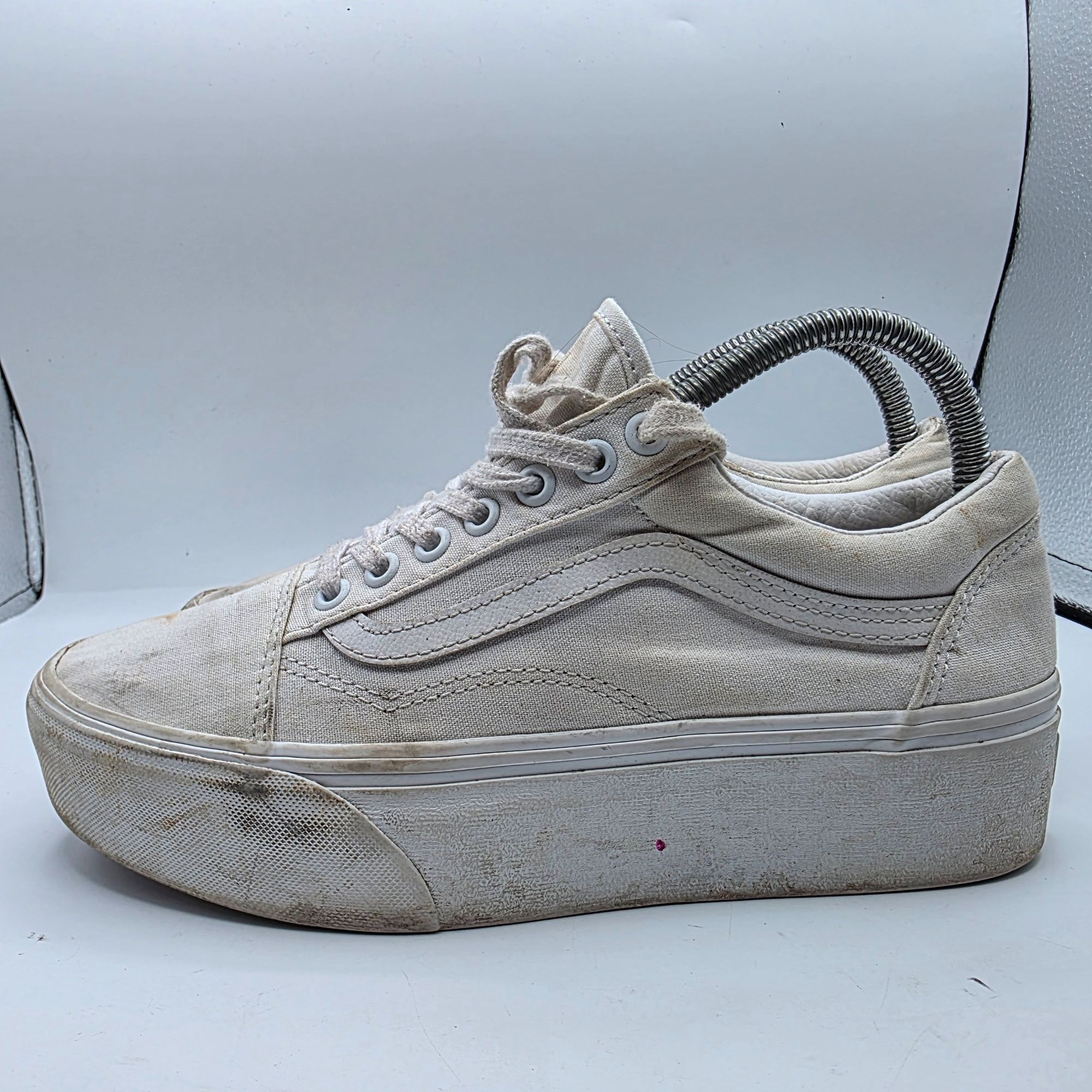 Vans Vans Old Skool Platform Womens Size 8.5 Triple White Athleti Size US 8.5 / IT 38.5 - 15 Thumbnail