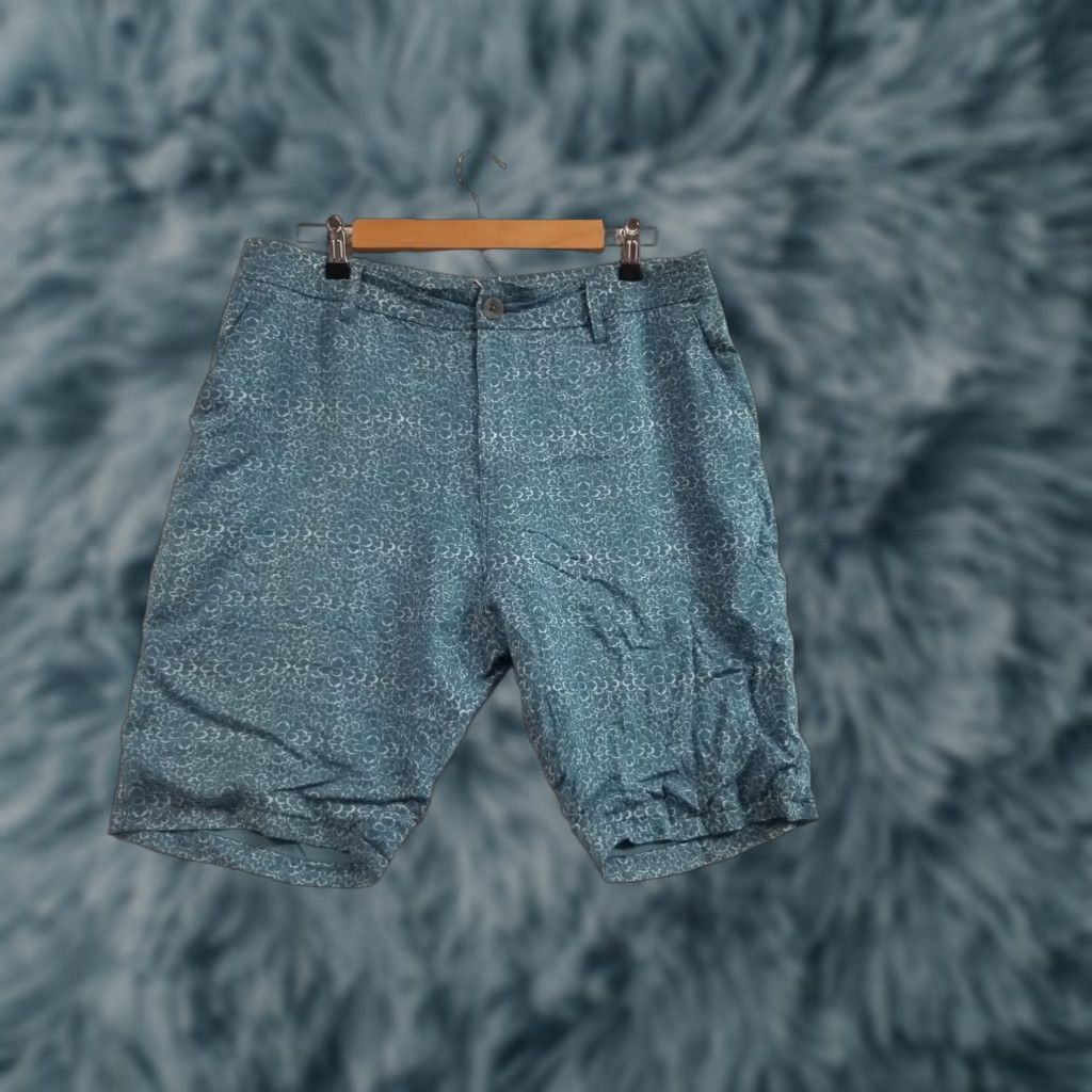 Paige Paige Shorts Beach Floral Blue 34 Men Chino Rayon Flat Front Regular Inseam 9" Breathable Logo Button Size US 38 / EU 54 - 1 Thumbnail
