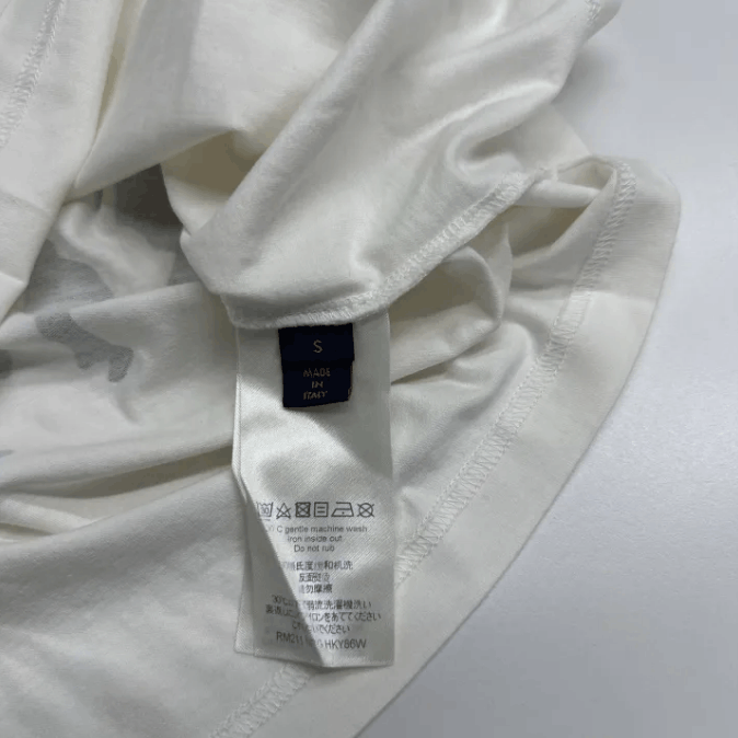 Louis Vuitton Louis Vuitton short-sleeve T-shirt Size US S / EU 44-46 / 1 - 4 Thumbnail