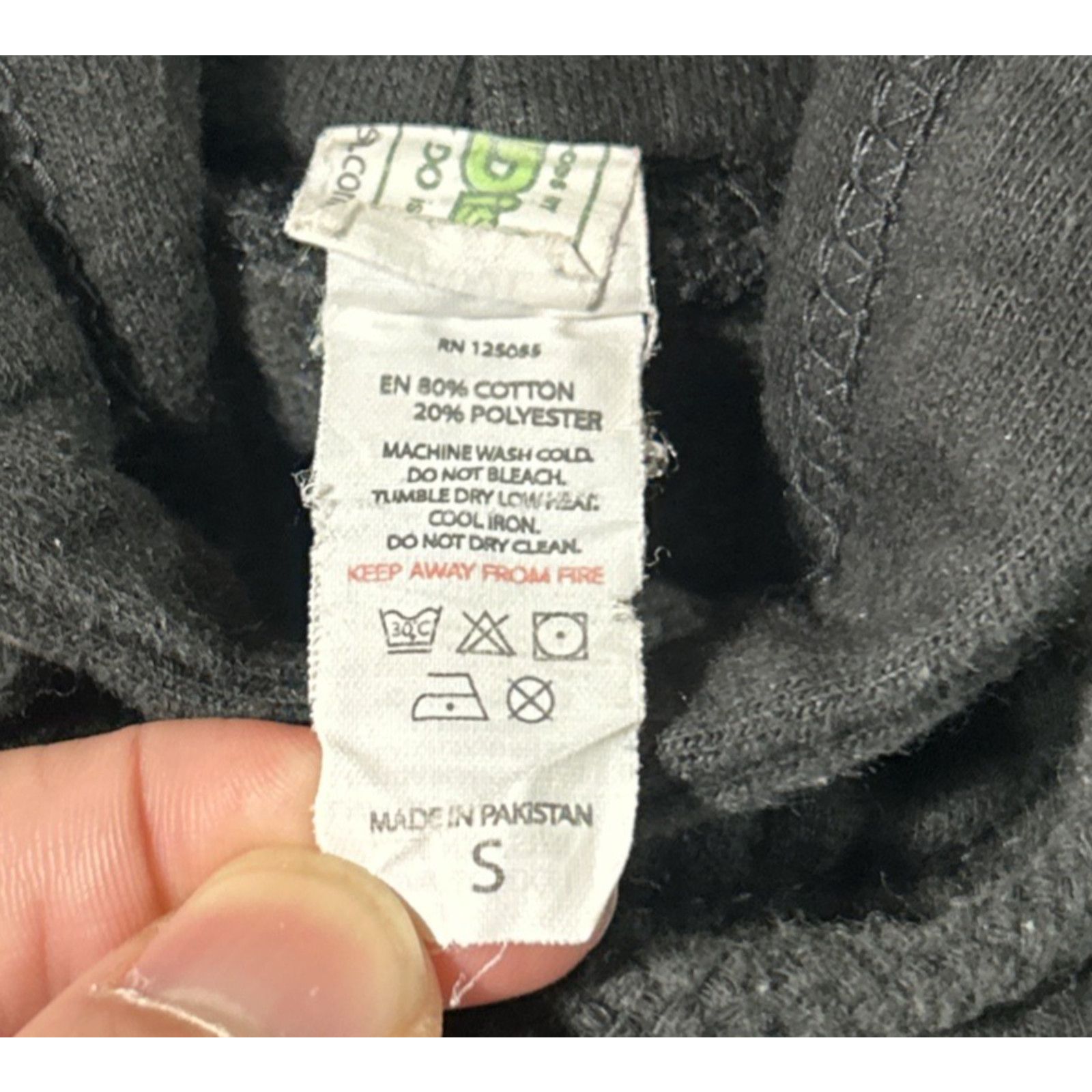 Gildan Flinstoned Clothing Hoodie Mens Small Goth Grunge Streetwear Size US S / EU 44-46 / 1 - 3 Thumbnail