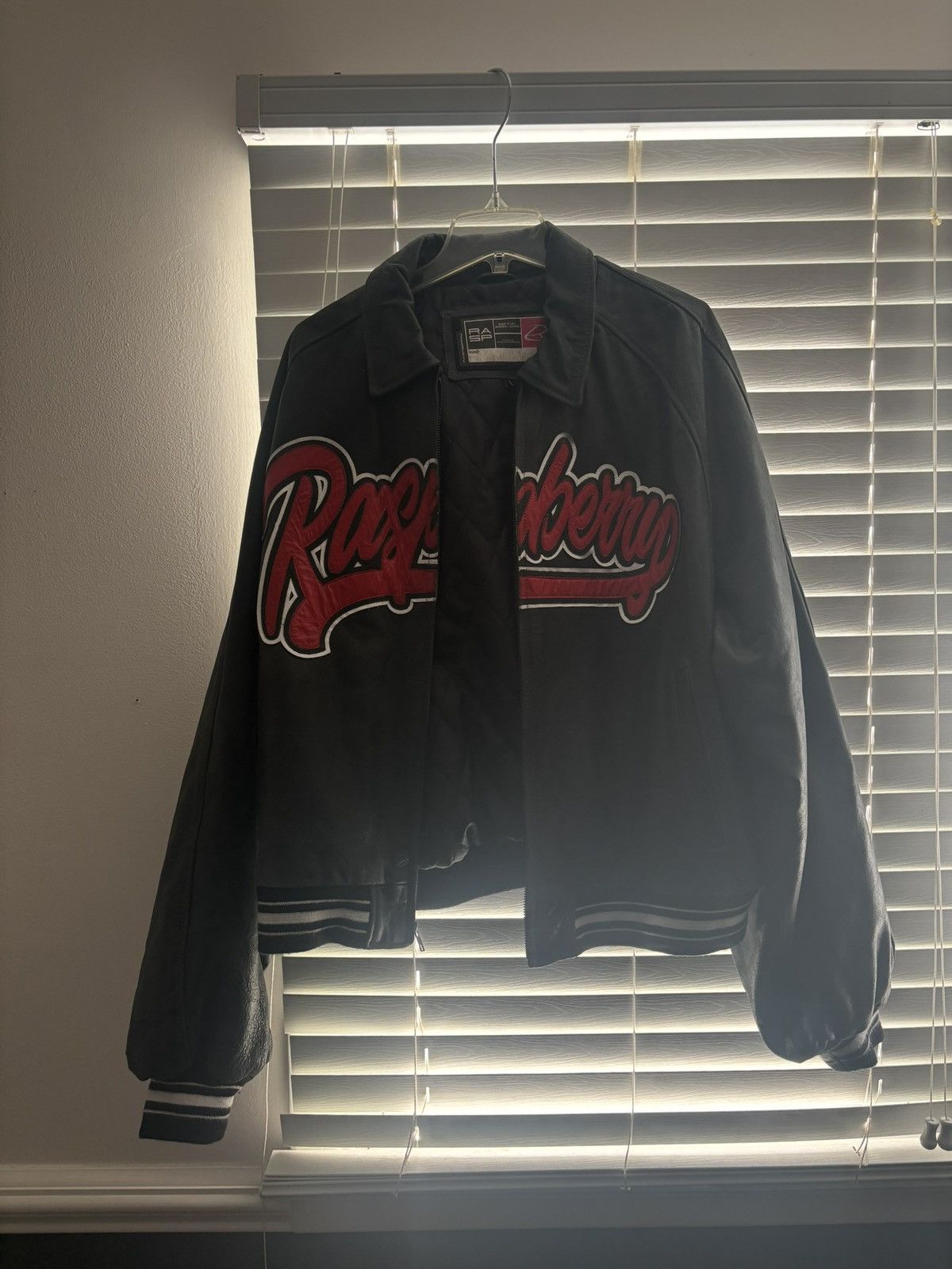 The GV Gallery GV Gallery Raspberry Leather Jacket Size US L / EU 52-54 / 3 - 1 Thumbnail