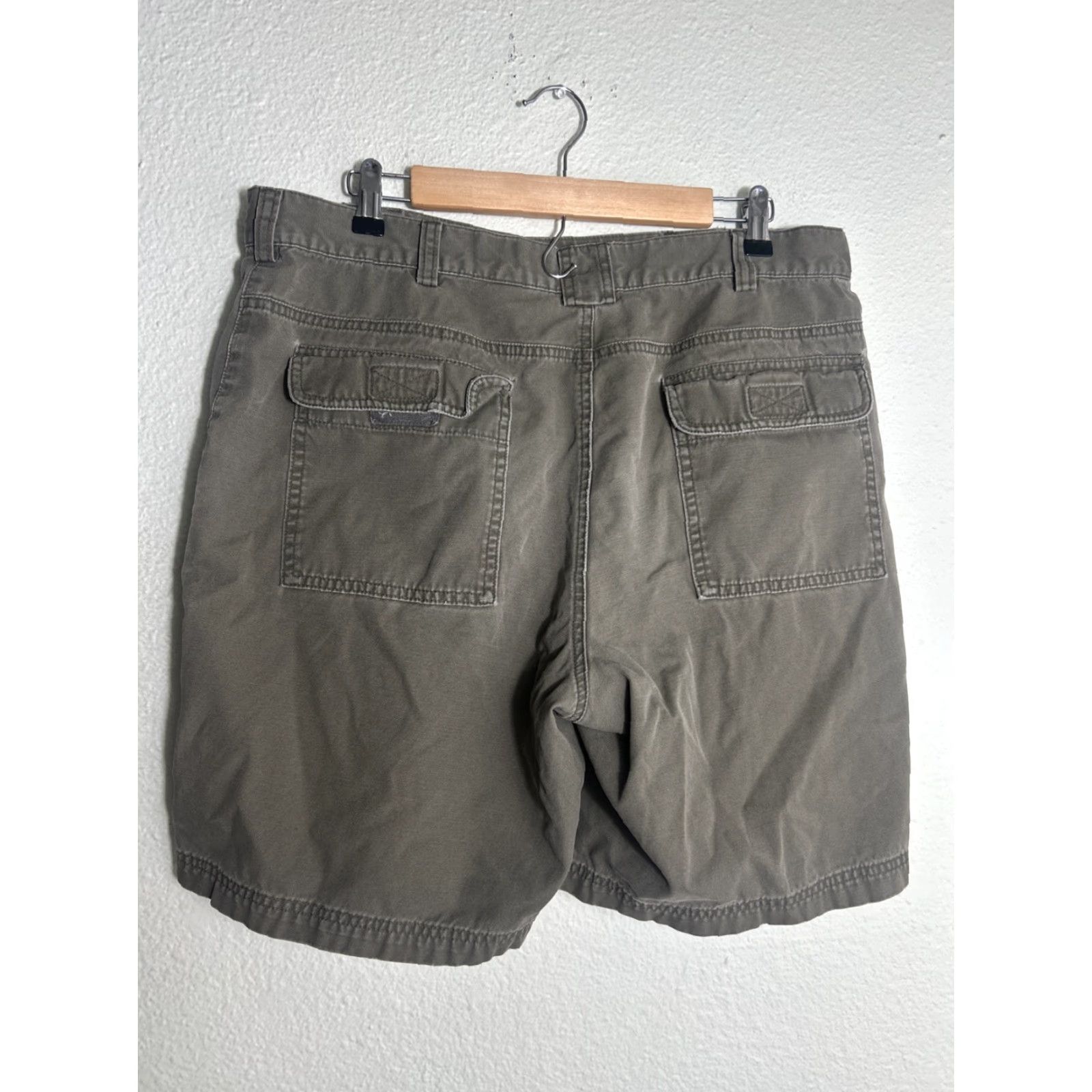 Eddie Bauer Eddie Bauer Army Green Cargo Shorts 38x8 Cotton Men's Regular Color Green Cargo Hiking Fishing Size US 38 / EU 54 - 7 Thumbnail