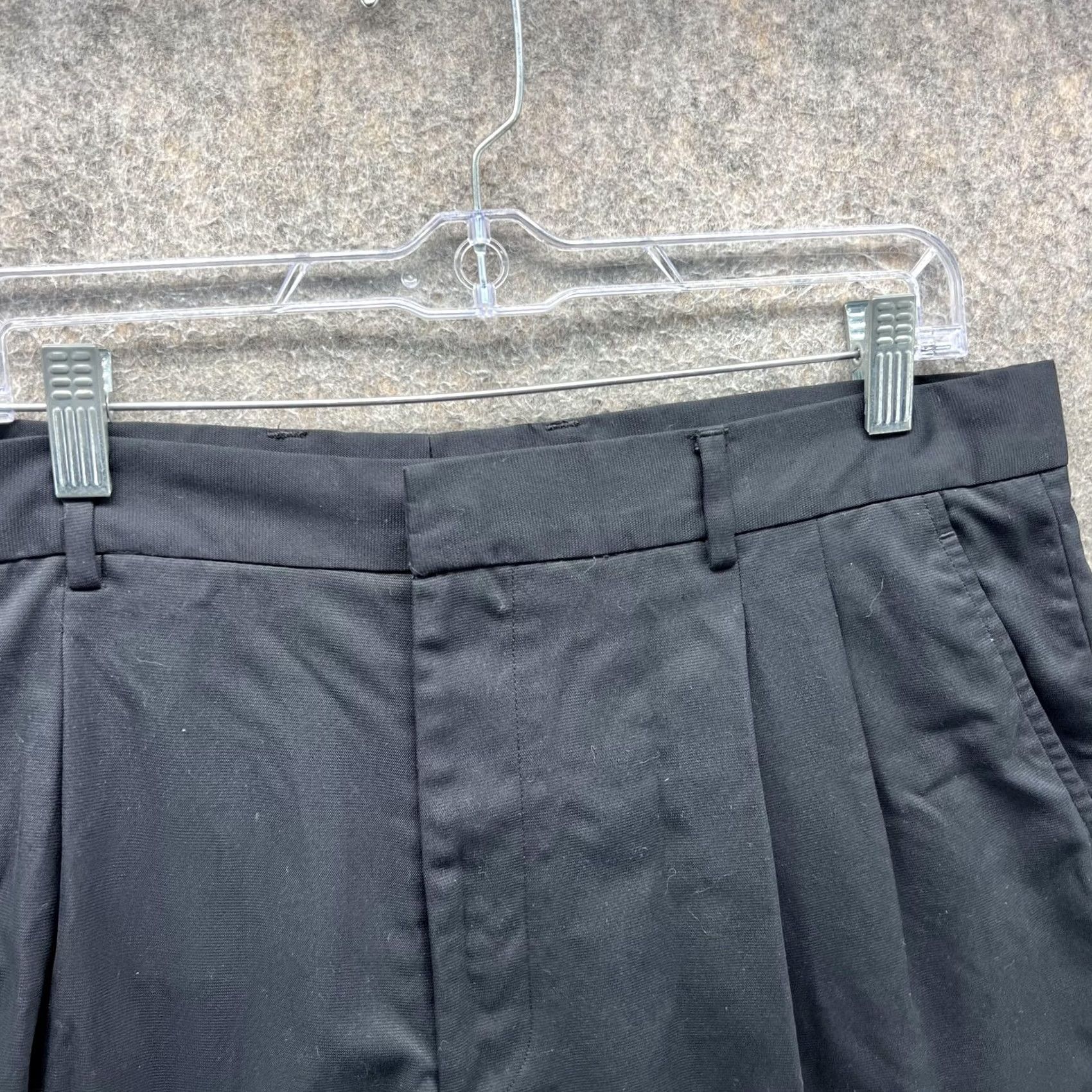 Vintage Greg Norman Shorts Mens 38 Black Microfiber Pleated Chino Golf 9 Inseam Casual Size US 38 / EU 54 - 6 Thumbnail