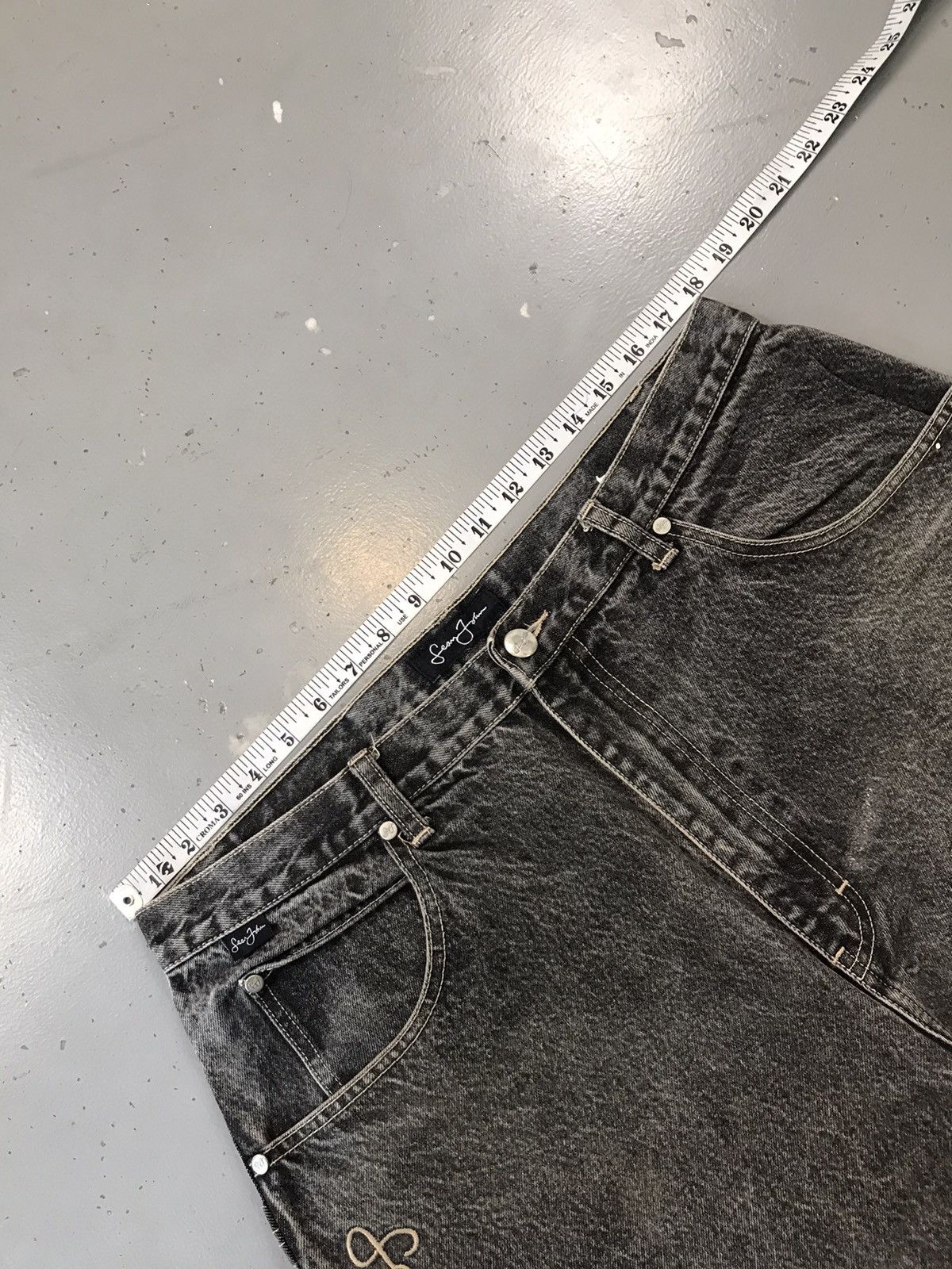 Sean John Vintage faded Sean John skater denim jort Size US 36 / EU 52 - 5 Thumbnail