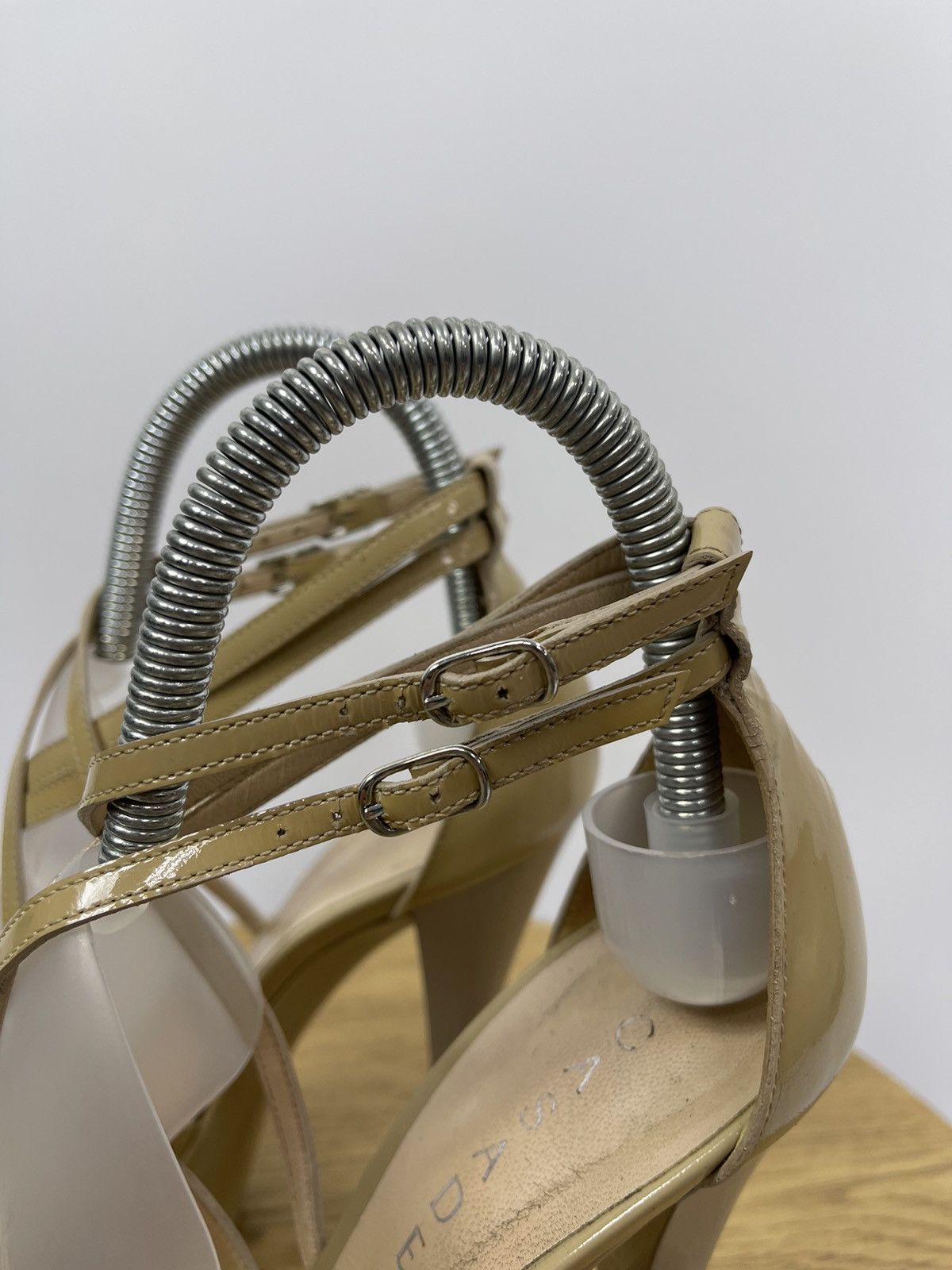 Casadei Casadei Beige Leather Pumps Blade Heels Size 36 Italy Size US 6 / IT 36 - 5 Thumbnail