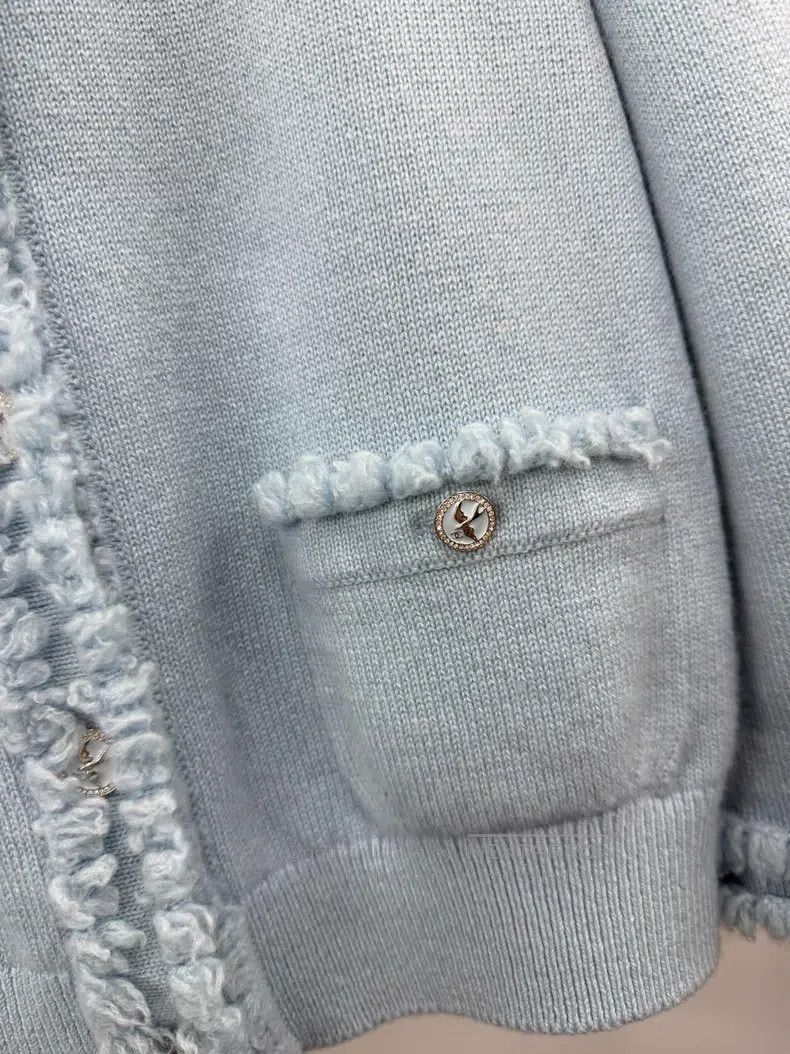 Chanel Chanel 25S blue cashmere knitted cardigan coat Size XS / US 0-2 / IT 36-38 - 2 Thumbnail