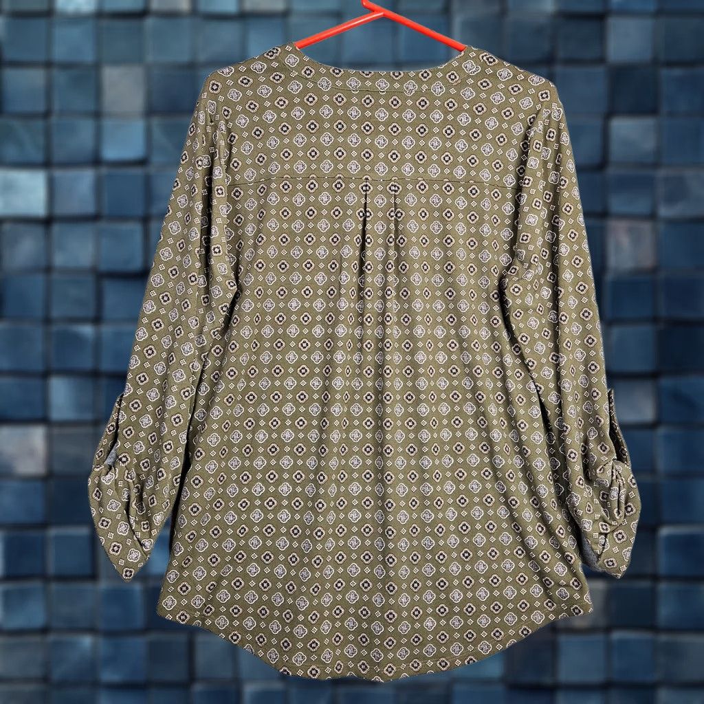 Michael Kors Michael Kors Women's Green 1/4 Zipper Roller Sleeve Top Size L Shirt Adult Regular Short Sleeve Zipper Green Womens Size L / US 10 / IT 46 - 1 Thumbnail