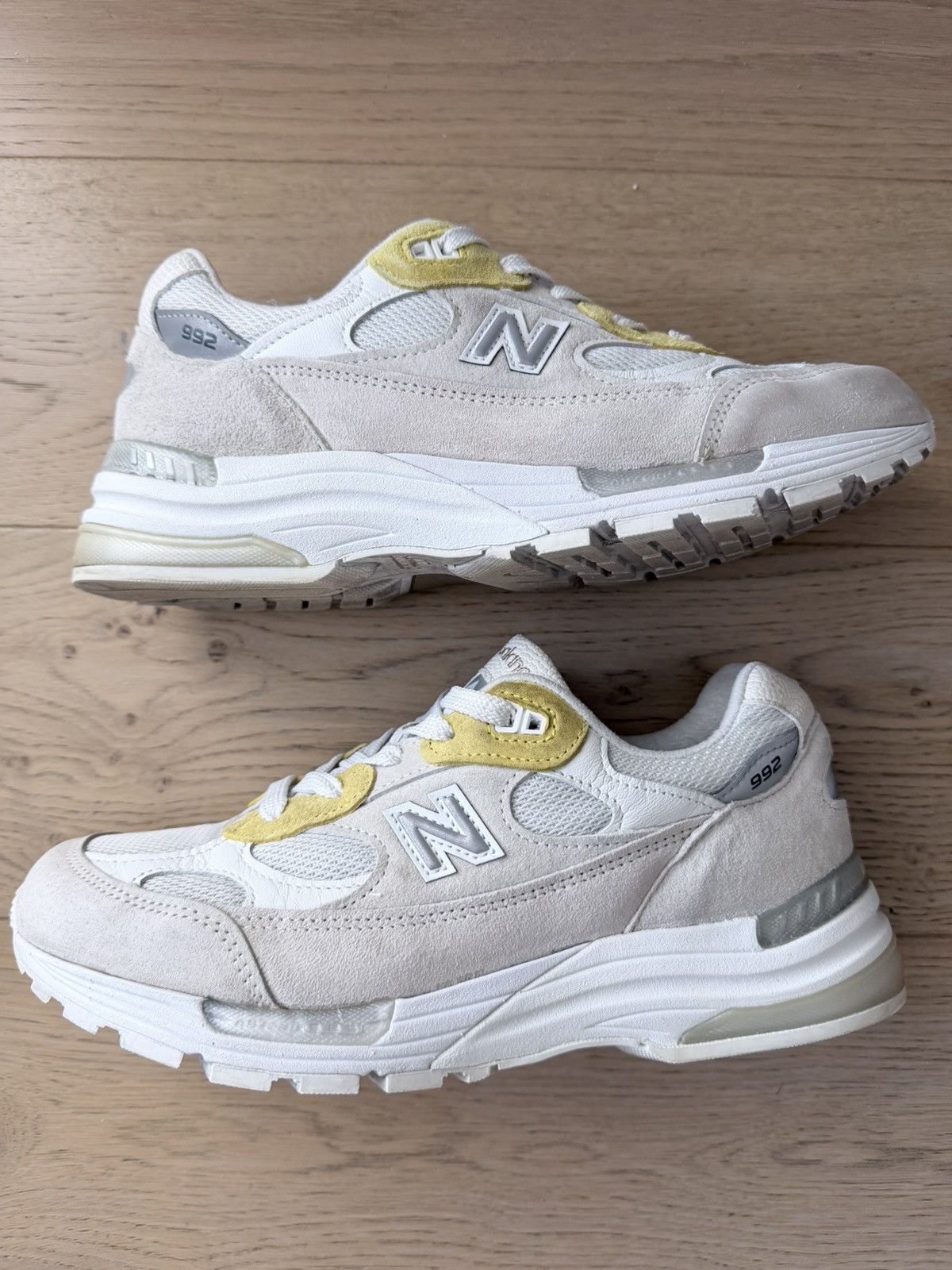 New Balance New Balance x Paperboy 992 “Fried Egg” – Size US 8.5 / EU 42 Size US 8.5 / EU 41-42 - 2 Thumbnail