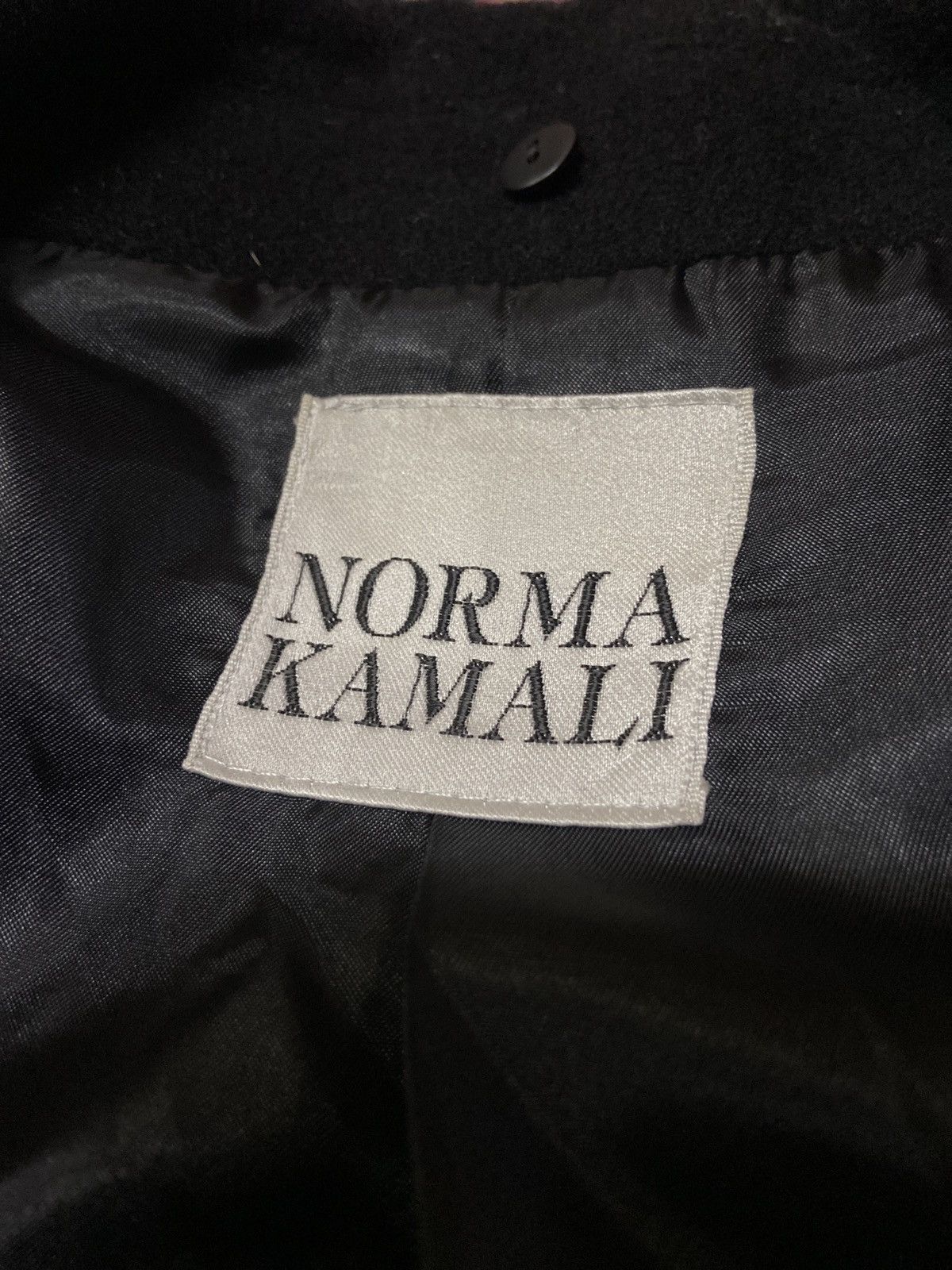 Designer Norma Kamali Vintage Black Wool Double-Breasted Elegance Size US M / EU 48-50 / 2 - 7 Thumbnail