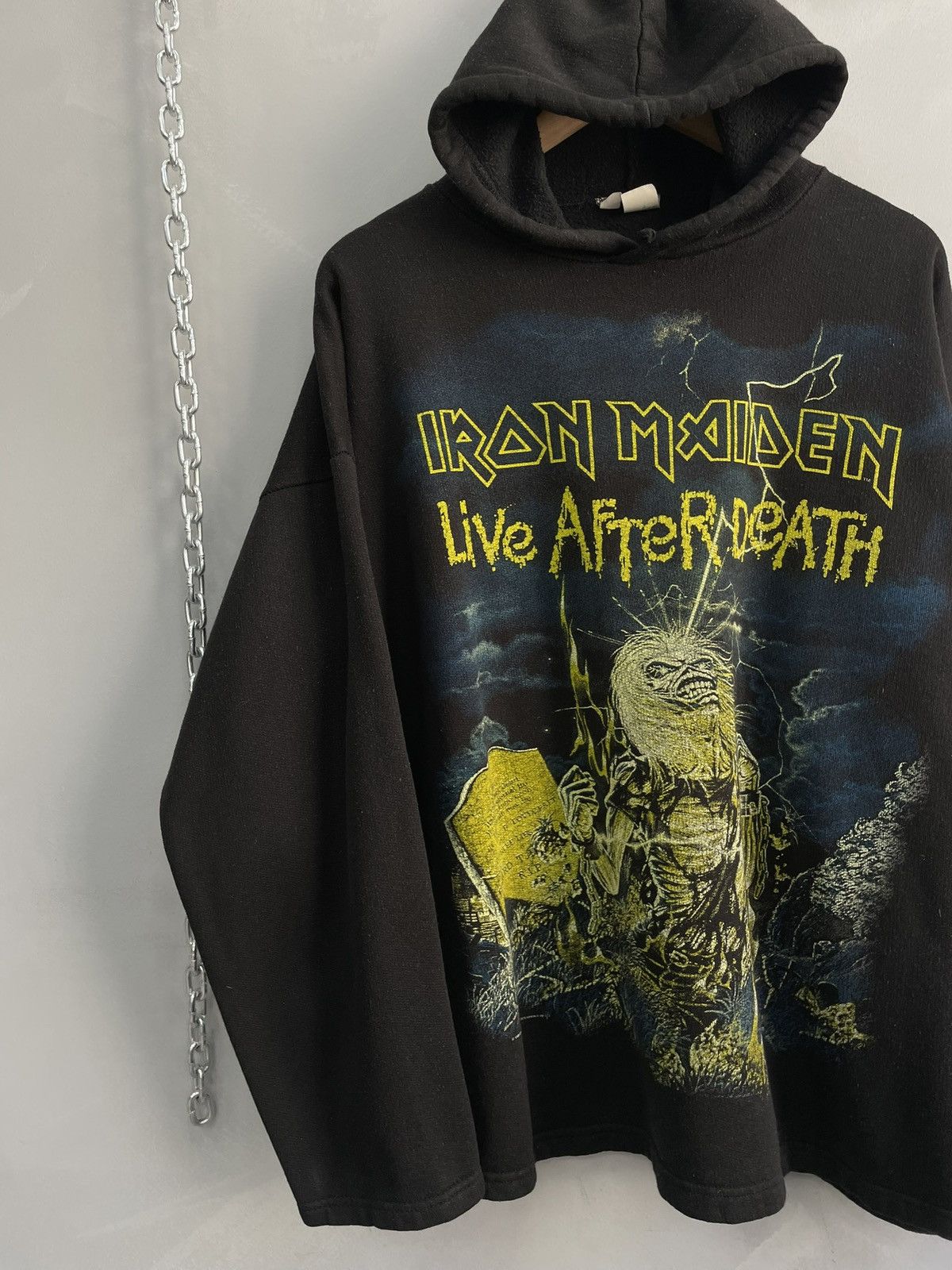 Iron Maiden Archive 90s Iron Maiden tour licensed hoodie Size US XL / EU 56 / 4 - 3 Thumbnail