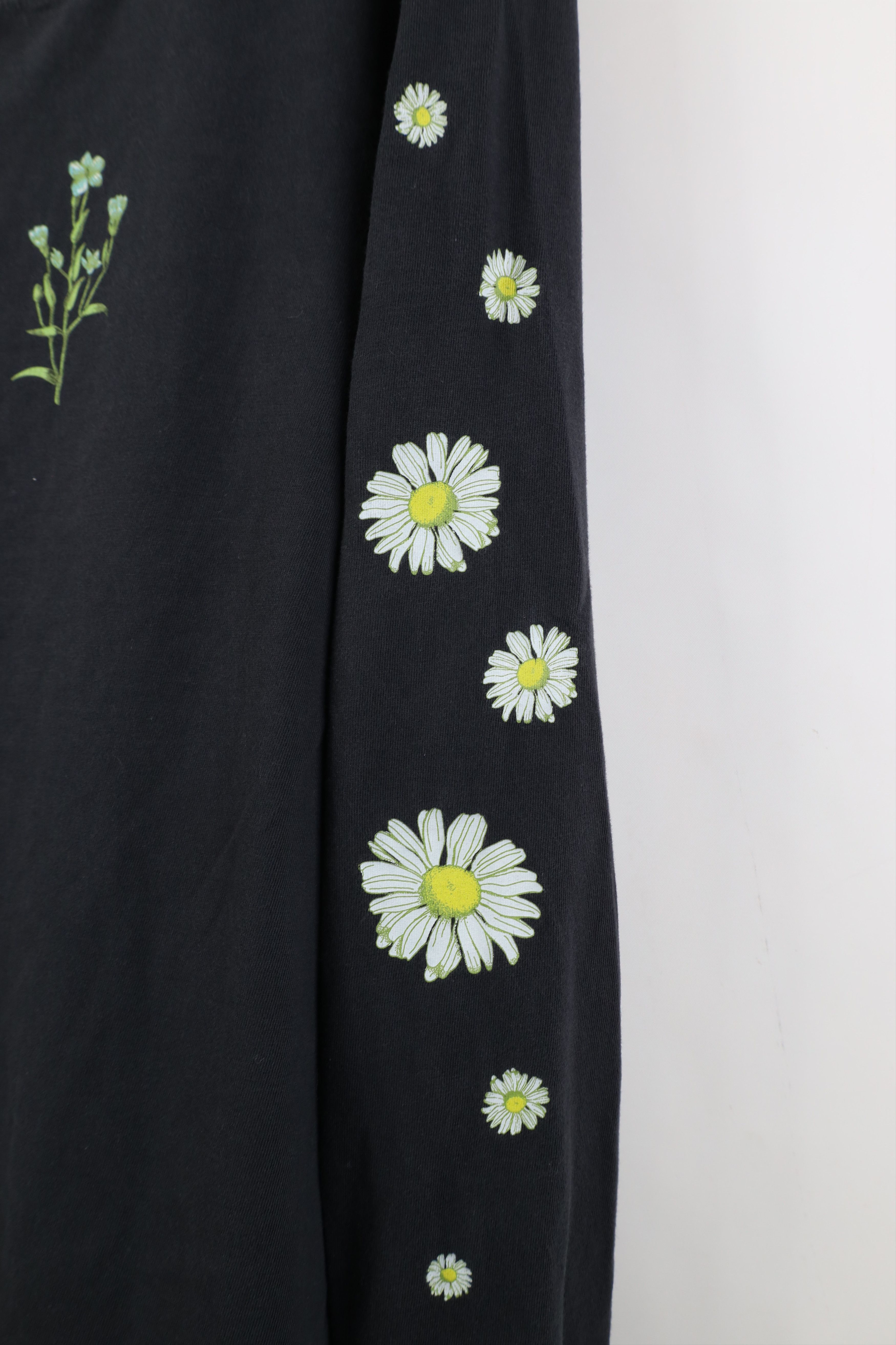 Life is Good Life Is Good Spell Out Flower Long Sleeve T-Shirt Crusher Size L / US 10 / IT 46 - 5 Thumbnail