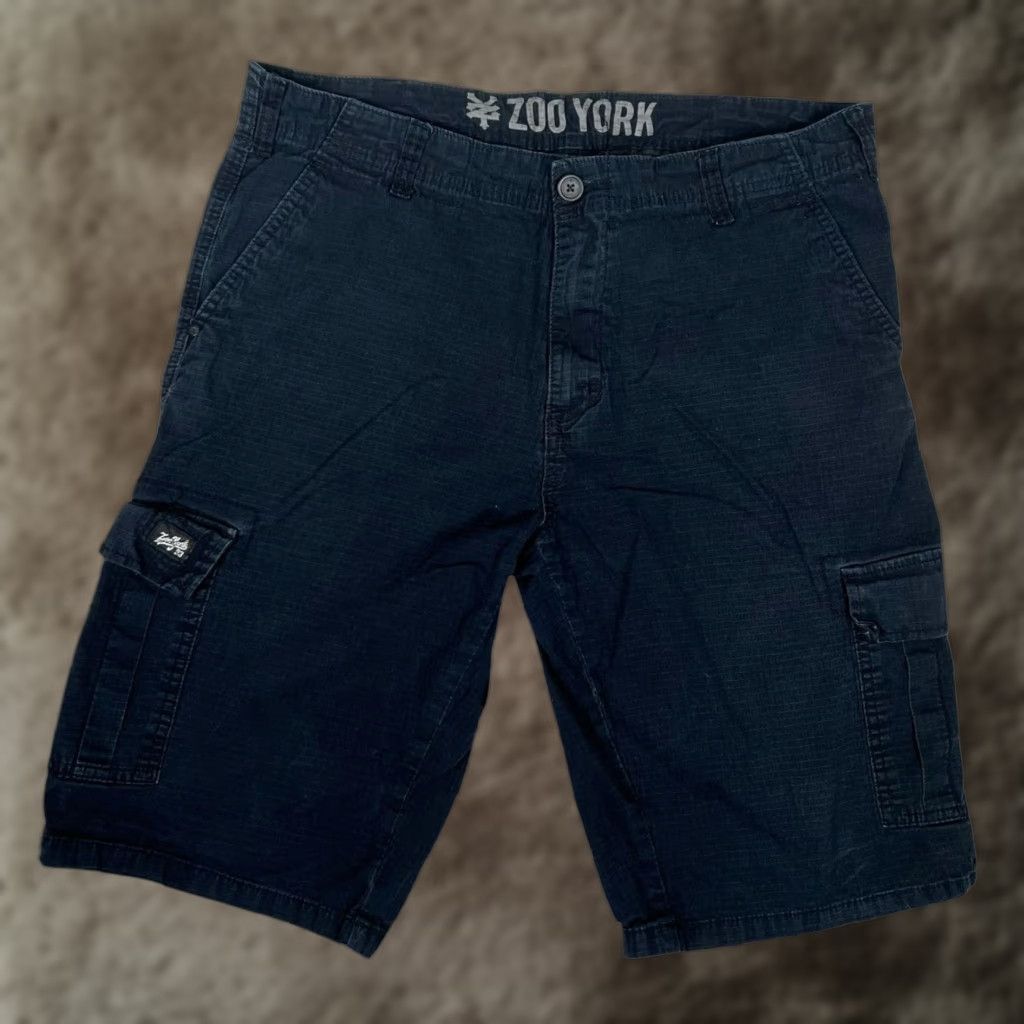 Zoo York VINTAGE Zoo York Cargo Shorts Mens 36 Black Ripstop Utility Skate Y2K Streetwear Size US 36 / EU 52 - 1 Thumbnail