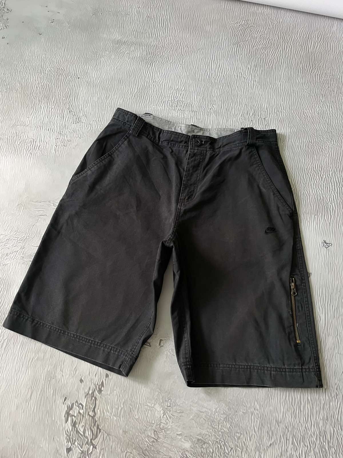 Nike Nike Vintage Shorts Streetwear Y2K Black Size US 34 / EU 50 - 3 Thumbnail