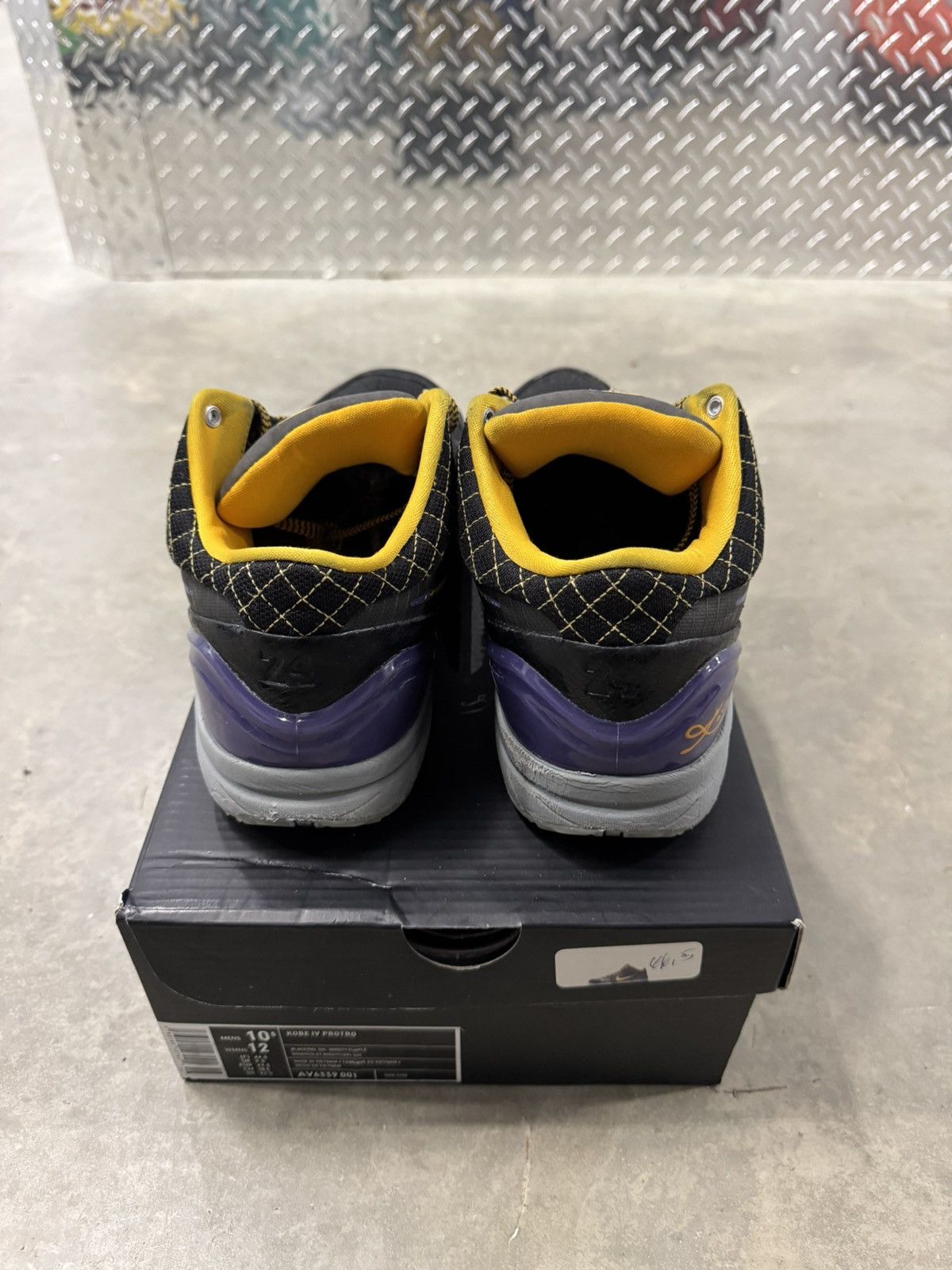 Nike Nike Kobe 4 Protro Carpe Diem 2019 Size 10.5 Size US 10.5 / EU 43-44 - 5 Thumbnail