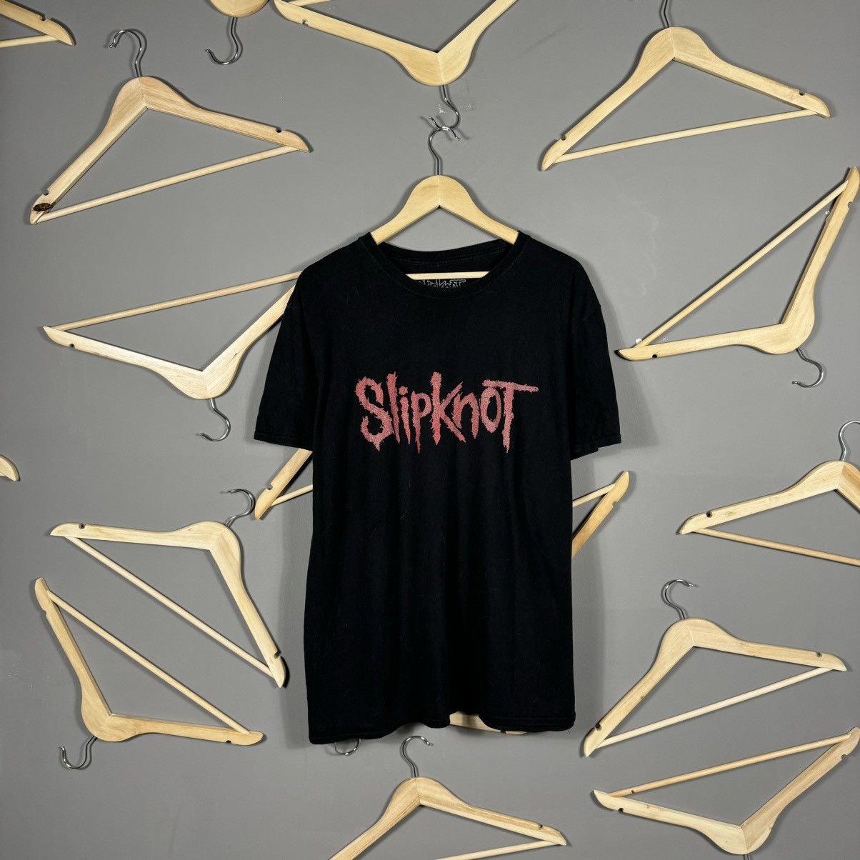 Band Tees × Slipknot Slipknot 2019 Band T-shirt Size US XL / EU 56 / 4 - 1 Thumbnail