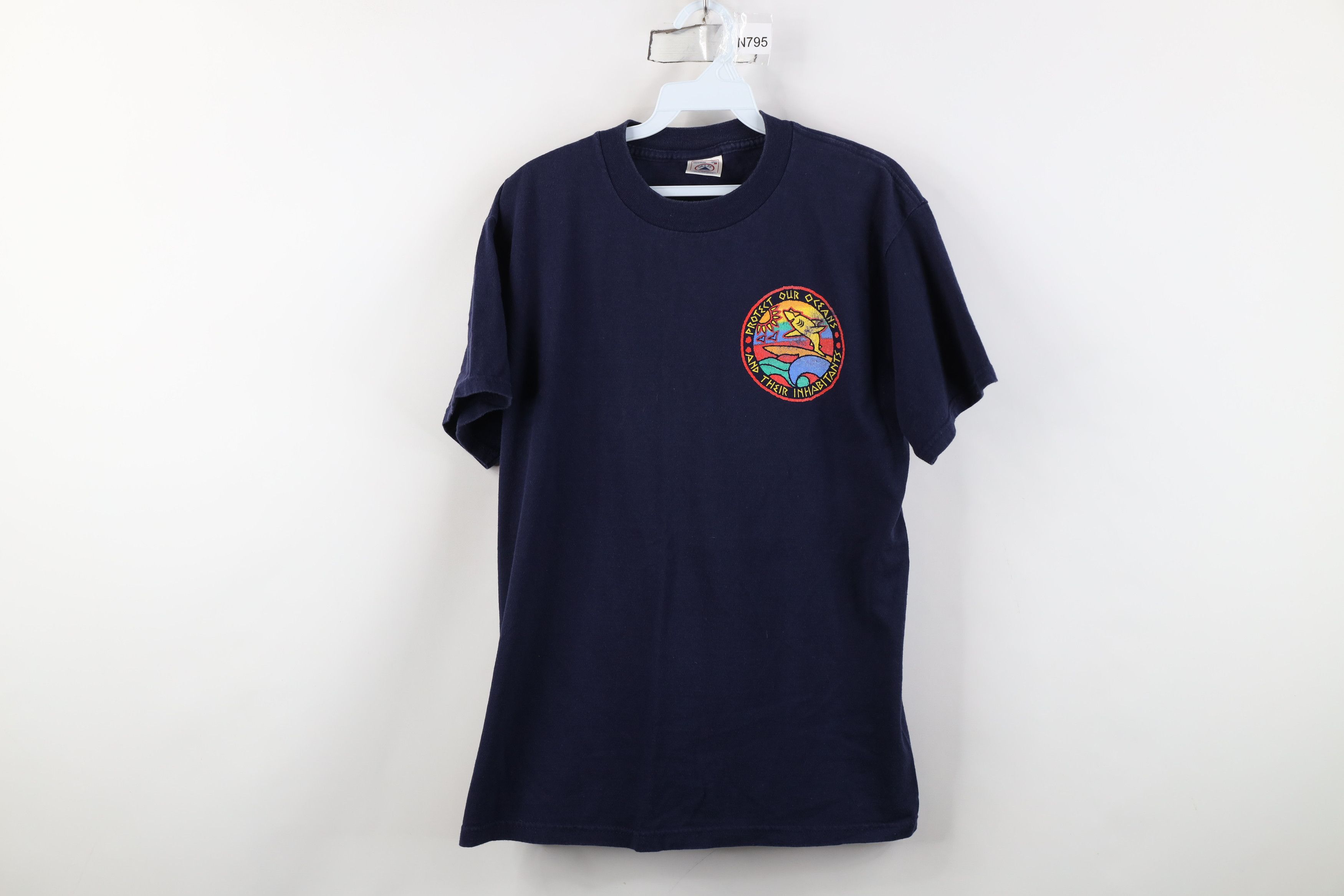 Vintage Vintage 90s Streetwear Our Oceans Shark Earth Day T-Shirt Size US M / EU 48-50 / 2 - 1 Thumbnail