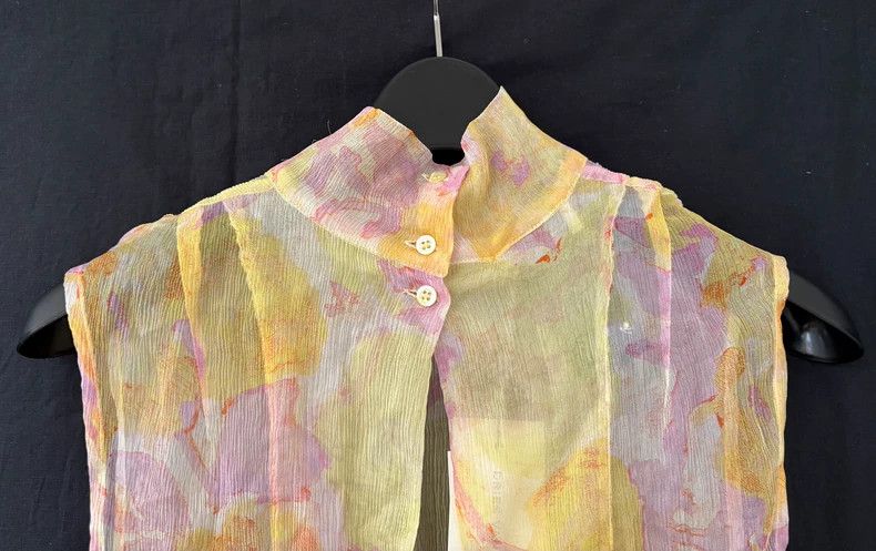 Dries Van Noten dries van noten size：38 Silk vest 2506-Nextarrow Size XXS / US 00 / IT 34 - 8 Thumbnail