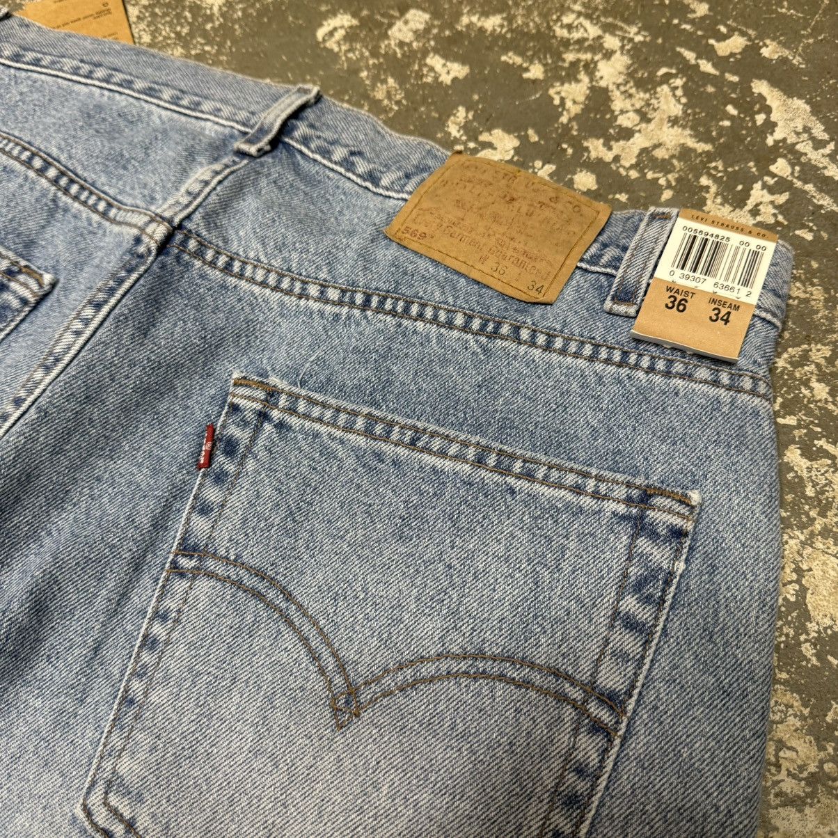 Levi's Vintage Levi’s 569 Loose Baggy Blue Light Wash Denim Jeans Size US 37 - 13 Thumbnail