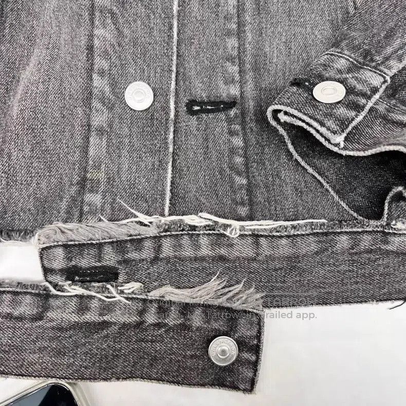 Balenciaga Balenciaga Denim Jacket Size XXS / US 00 / IT 34 - 2 Thumbnail