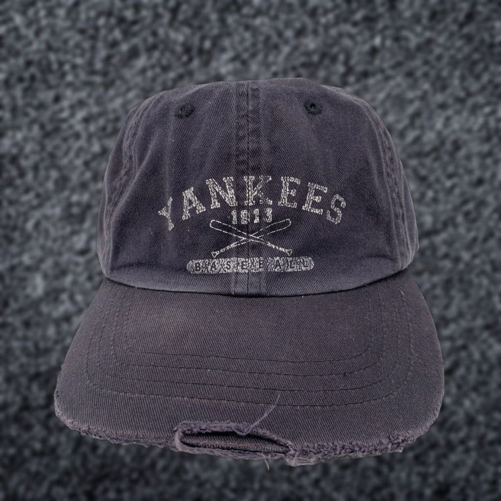 Puma PUMA Hat Baseball Cap Yankees 1913 Adjustable Gray One Size Fits All Men Mens Regular Cap Baseball Hat Vintage? No. Size ONE SIZE - 1 Thumbnail