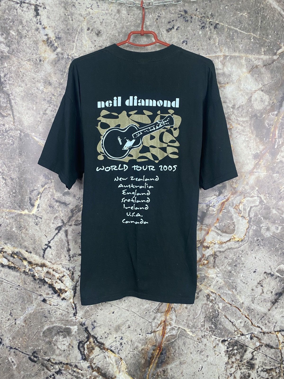 Vintage Men’s Neil Diamond World Tour 2005 T-Shirt Size XL Size US XL / EU 56 / 4 - 7 Thumbnail