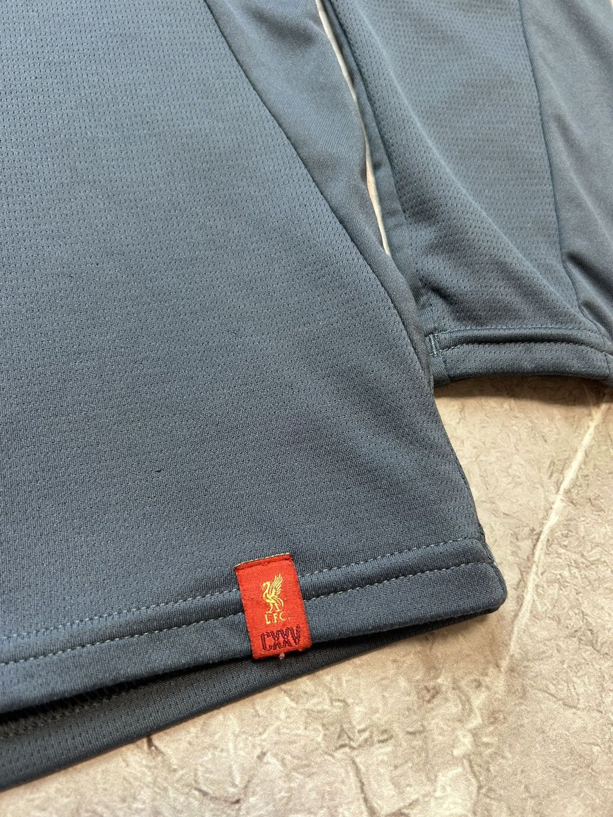 New Balance New balance liverpool long sleeve training Size US M / EU 48-50 / 2 - 6 Thumbnail