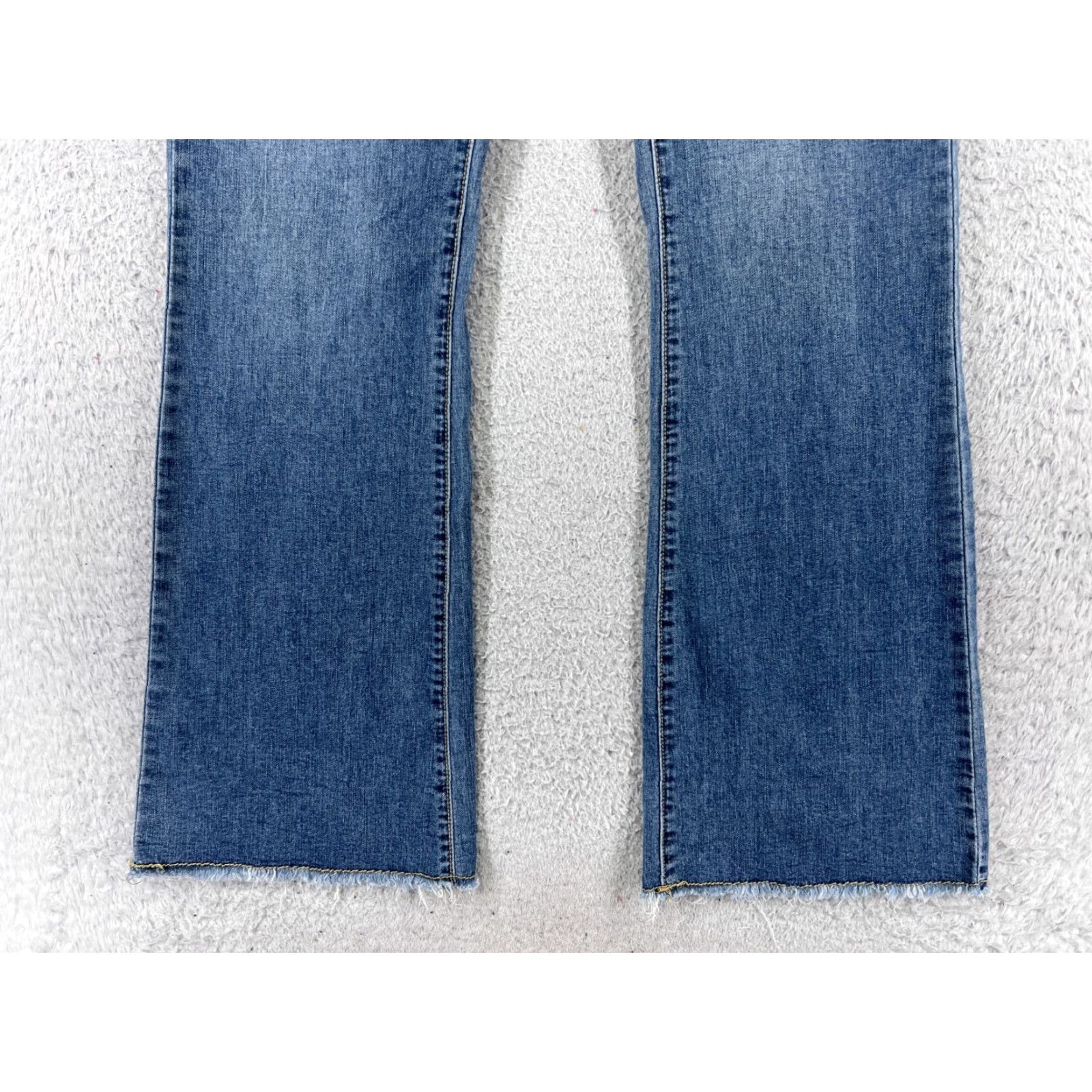 Vintage Misslook Jeans Womens Medium Blue Flare High Rise 28x29 Cotton Blend 5-Pocket Denim Distressed Cropped Lightweight Storm Womens Size 32" / US 10 / IT 46 - 2 Thumbnail
