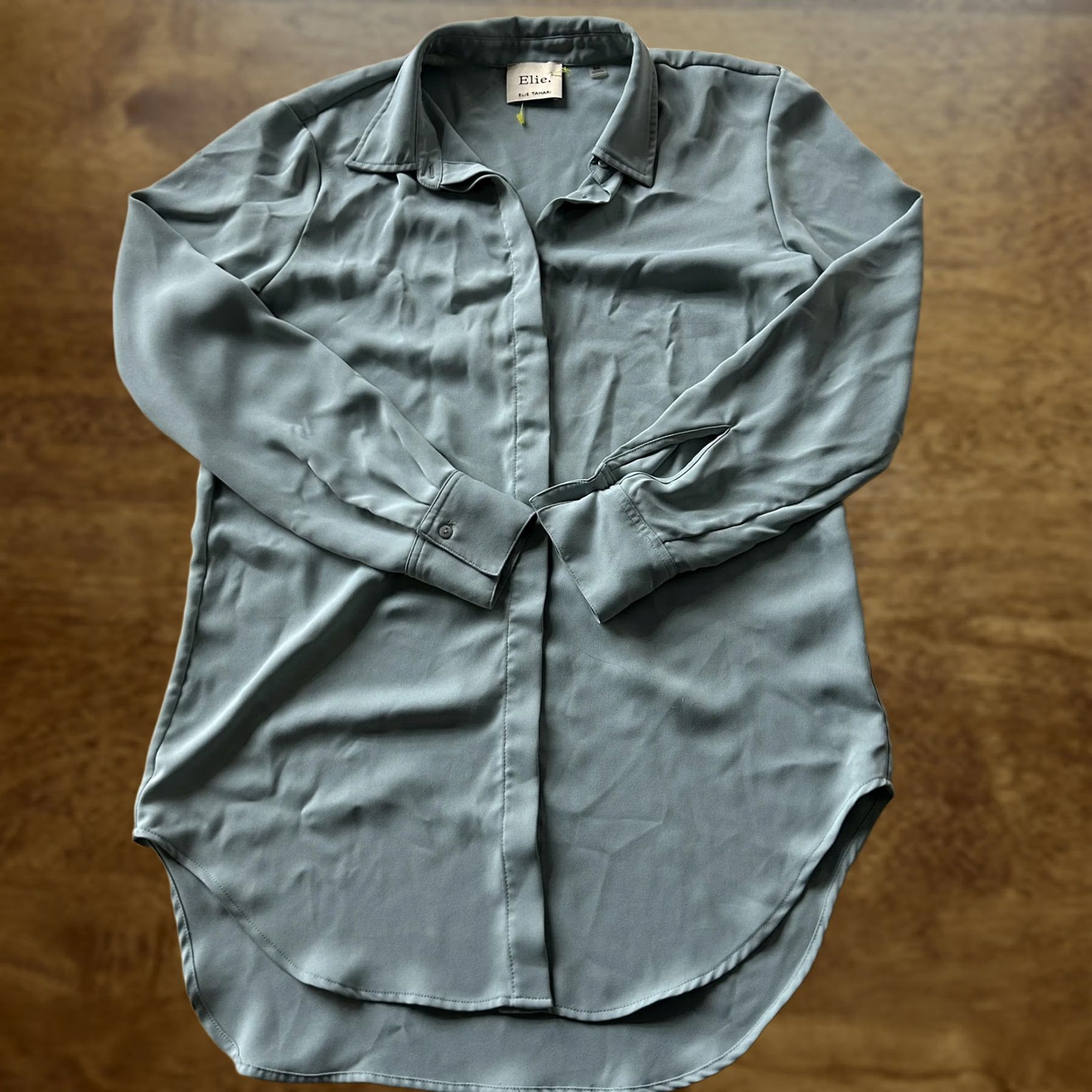 Elie Tahari Elie Tahari Shirt Womens M Green Collared Long Sleeve Button-Up Tunic Top Size M / US 6-8 / IT 42-44 - 1 Thumbnail