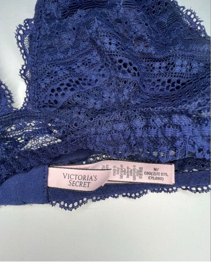 Victoria's Secret Victoria's Secret Navy Blue Lace Halter Style Bralette Size ONE SIZE - 2 Thumbnail