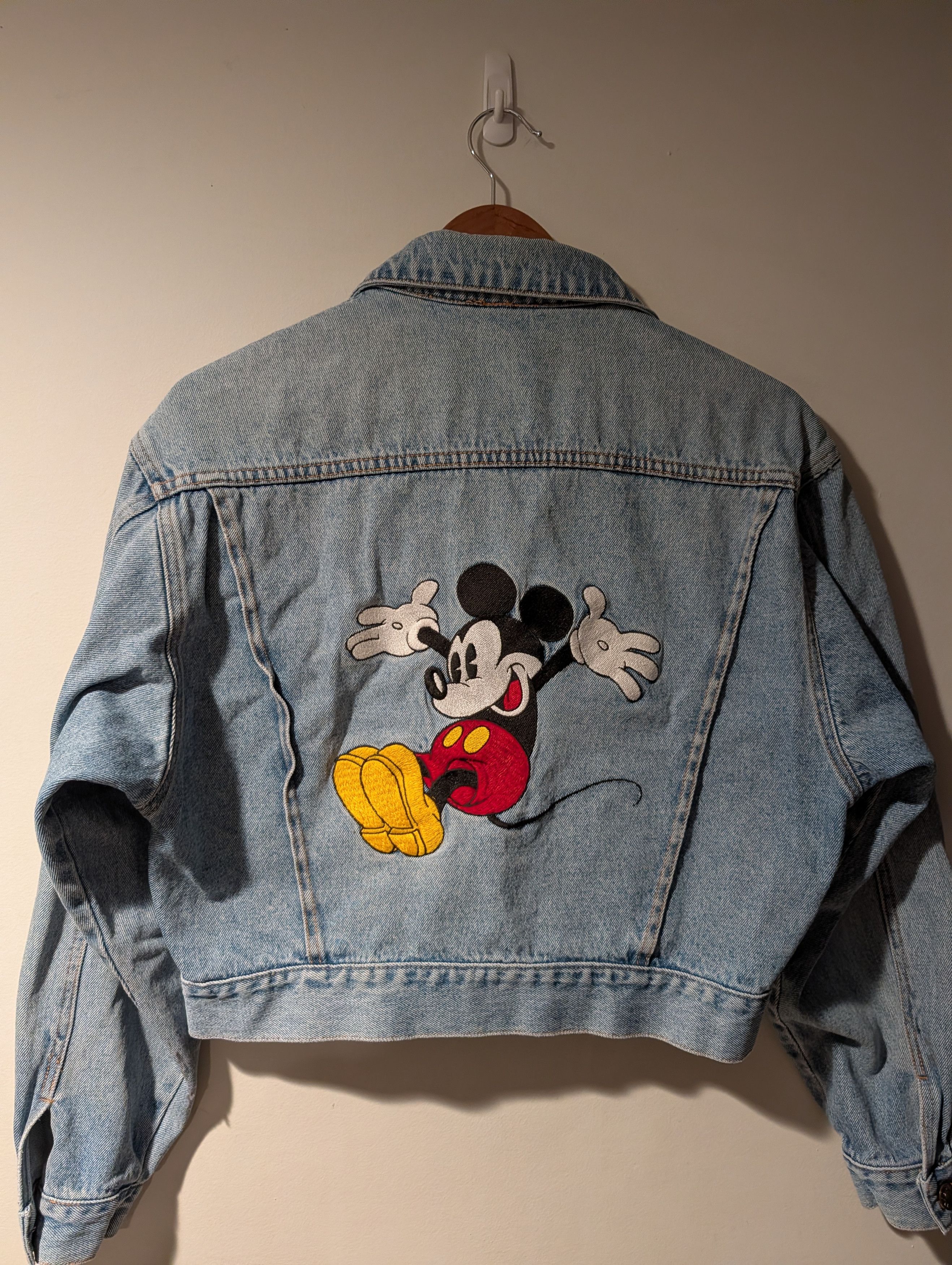 Disney Vtg Disney Mickey Mouse Peace Love Denim Jacket JUNIOR Size S / US 4 / IT 40 - 1 Thumbnail