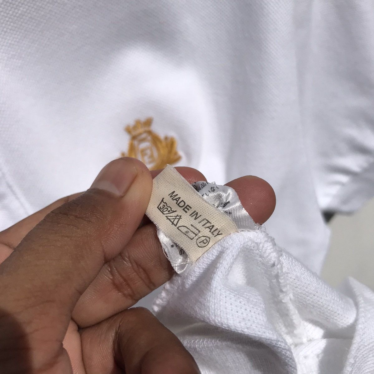 Fendi Vintage Fendi Polos Tee Embroidery Small Logo Fendi Luxury Size US S / EU 44-46 / 1 - 16 Thumbnail
