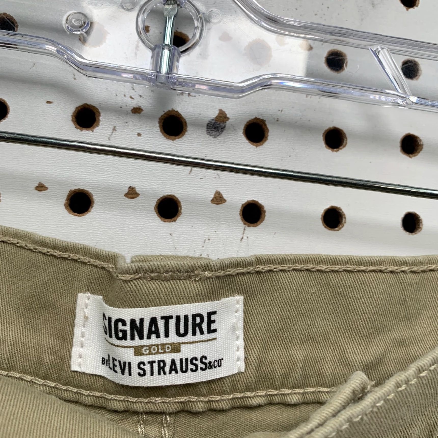 Levi's Levi's Cargo Khaki Shorts Mens 30x10 Relaxed Fit Military Outdoor Casual Summer Beige Size US 30 / EU 46 - 4 Thumbnail