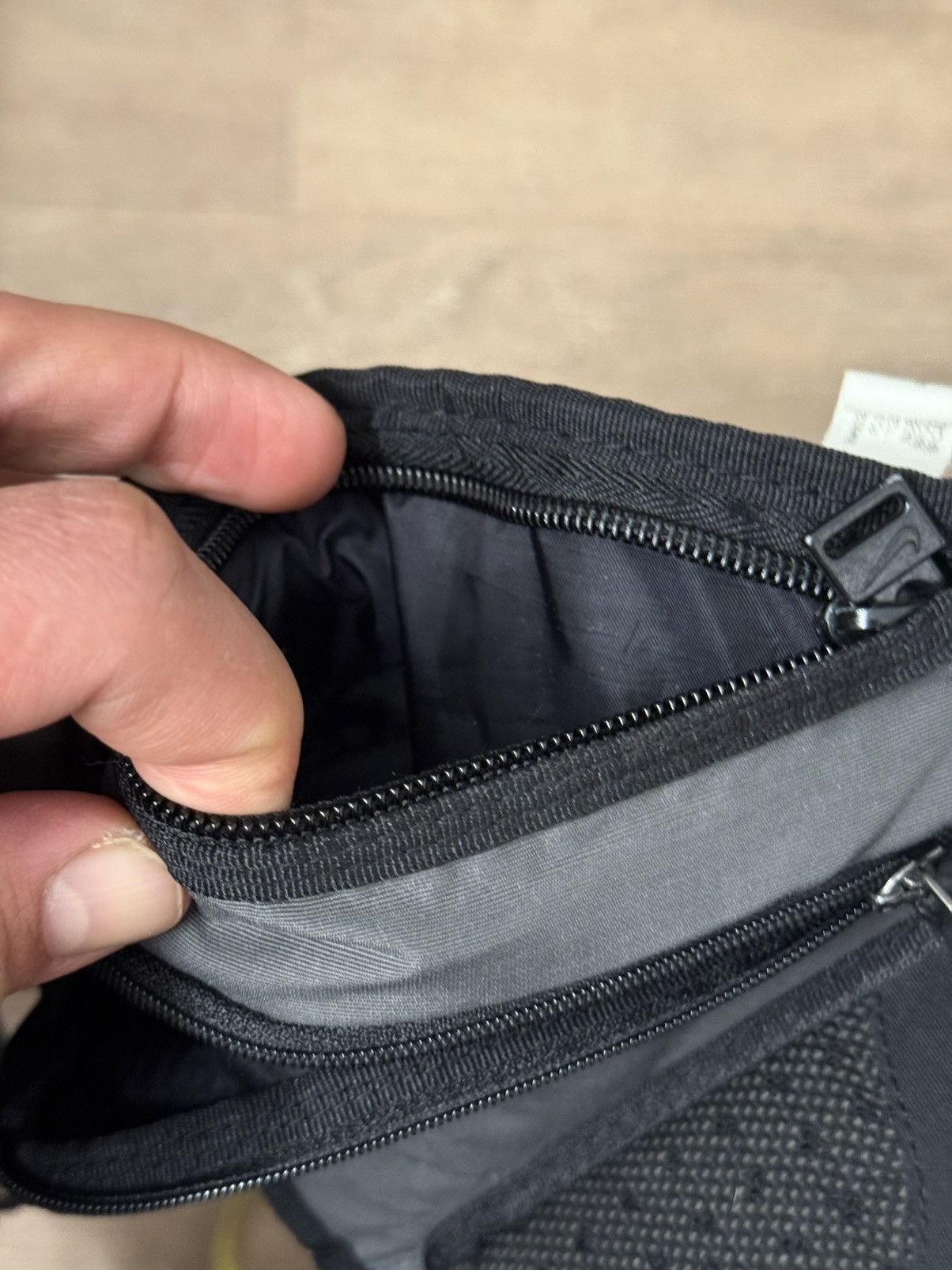 Nike ***FINAL DROP***RARE 00s 3M NIKE TECH WATER RUN BAG O/S Size ONE SIZE - 11 Thumbnail