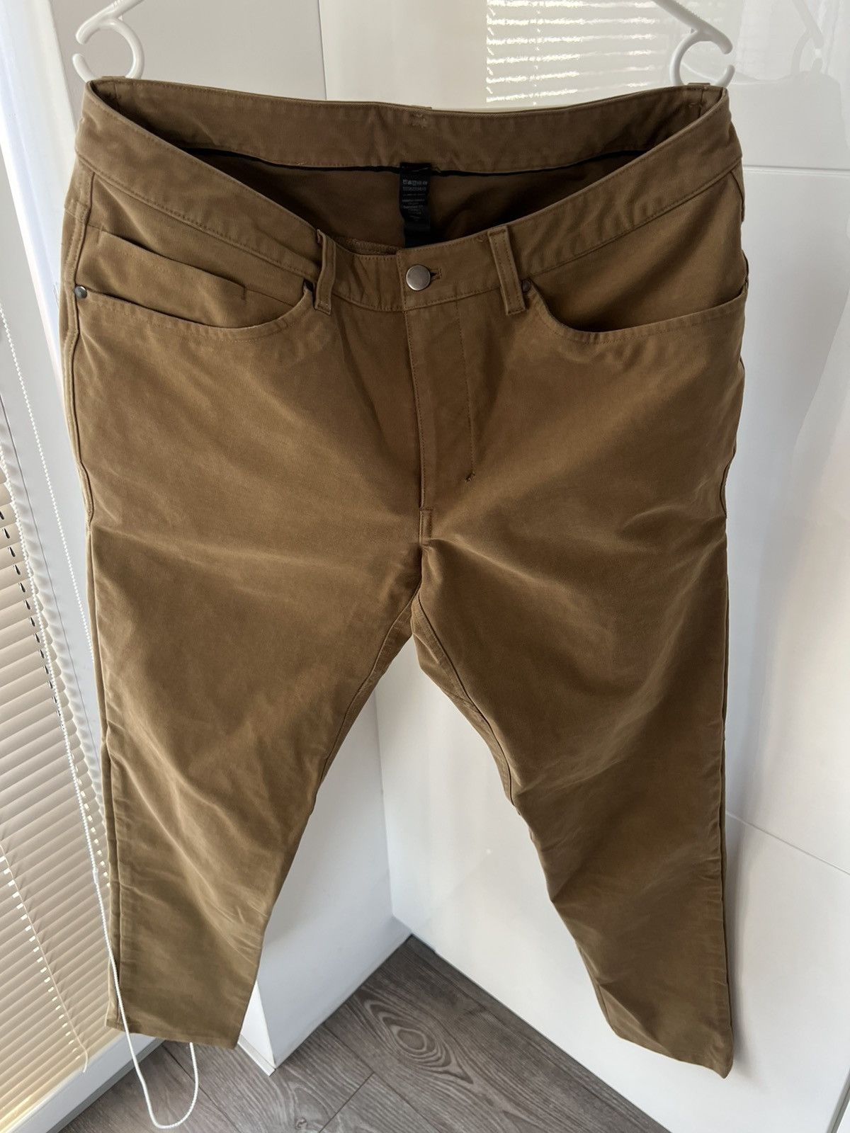 Lululemon Rare Lululemon Logo Secret Pocket Reflective Selvage Pants Size US 33 - 7 Thumbnail