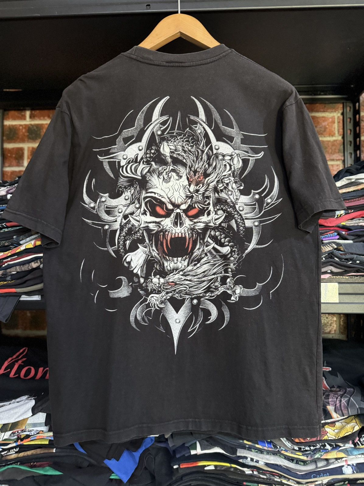 Vintage Thrashed Vintage 90s Graphics Skulls Dragon Backhit Faded T Size US XL / EU 56 / 4 - 2 Thumbnail