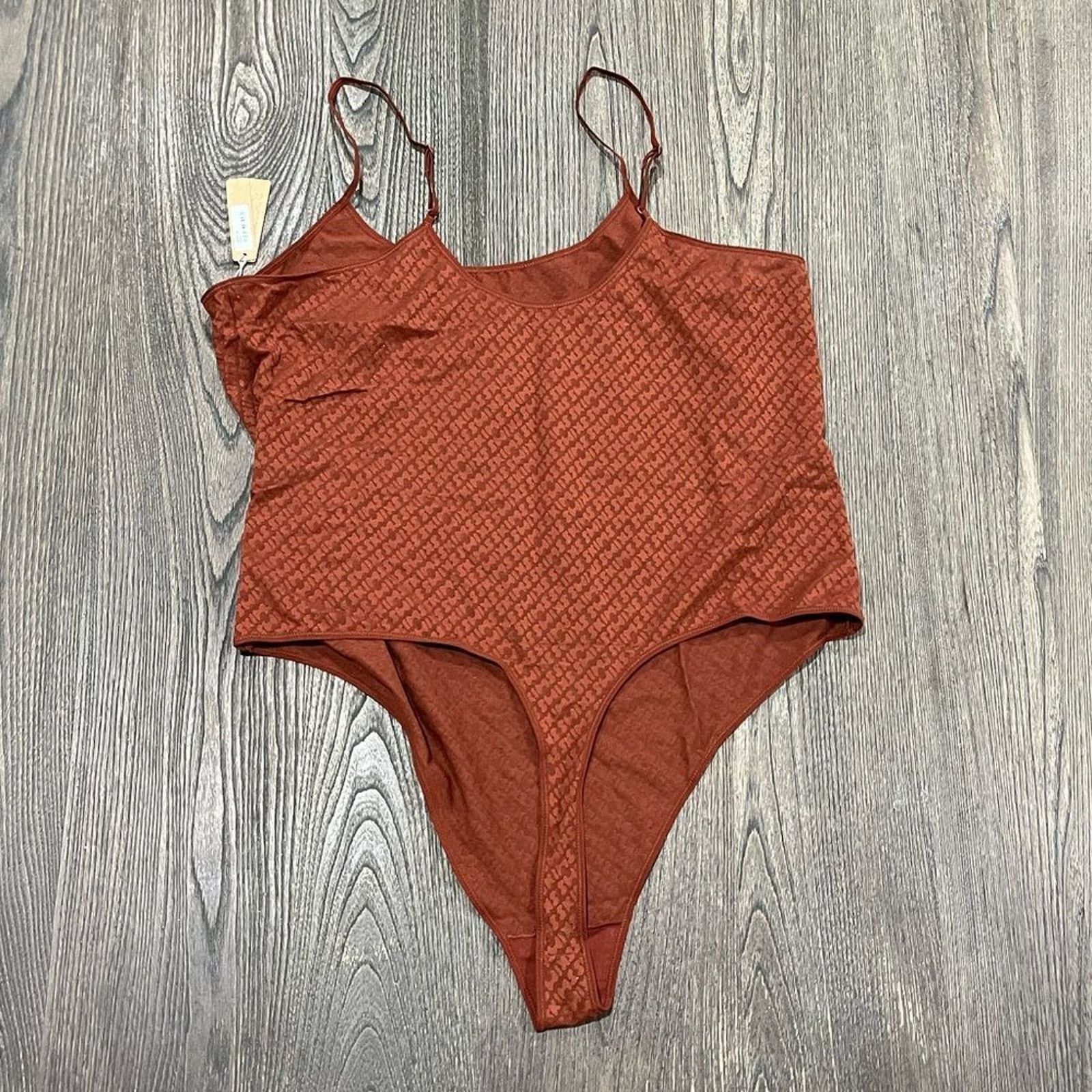 SKIMS NWT Skims Logo Mesh Foil Cami Bodysuit Scoop Neck Thong 4X Size 4XL / US 24-26 - 4 Thumbnail