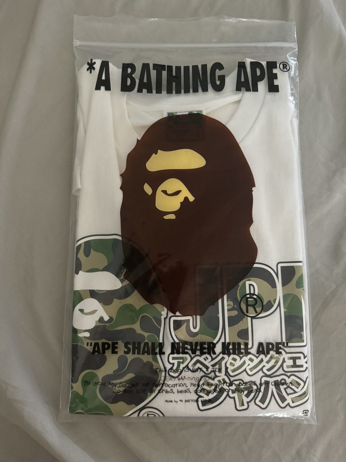 Bape 全新 日版正版 bape a bathing ape T shirt（短袖） Size US L / EU 52-54 / 3 - 2 Thumbnail