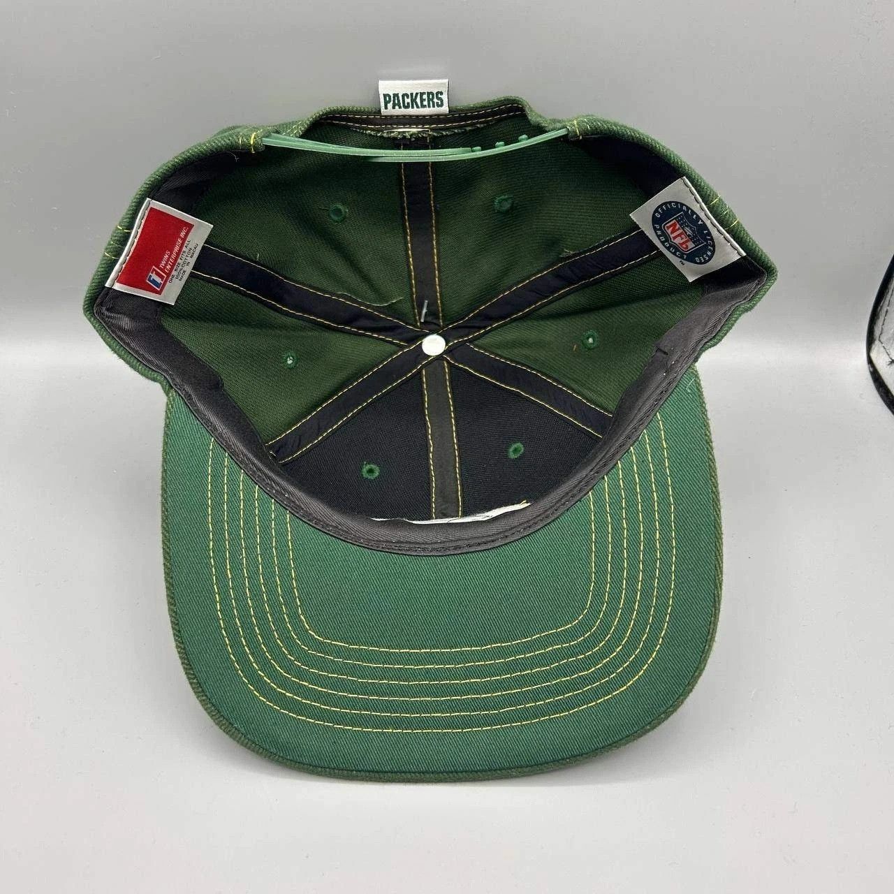 Twins Enterprise Inc. Vintage Green Bay Packers Hat Men Green Snap Back Size ONE SIZE - 4 Thumbnail