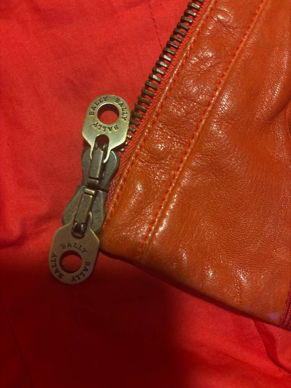 Bally Bally Y2K aesthetic Lambskin Leather Cropped Bomber Size XS / US 0-2 / IT 36-38 - 3 Thumbnail