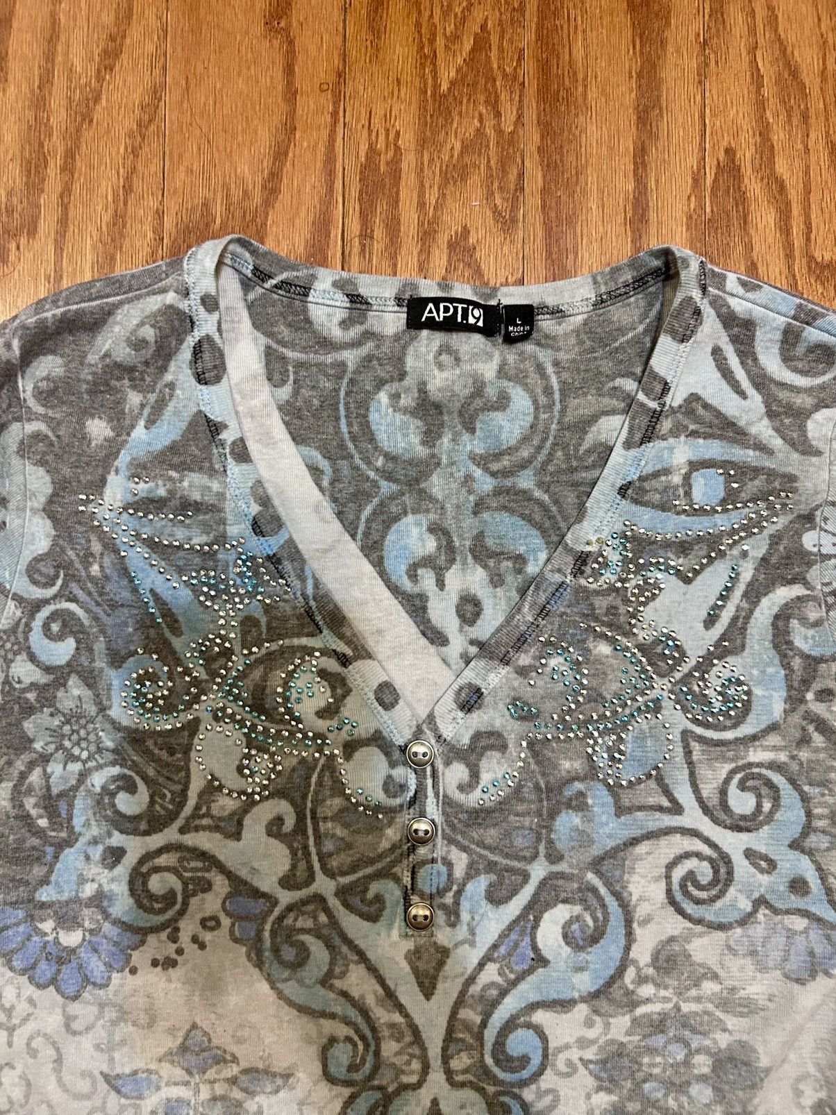 Other Apt. 9 Graphic V-Neck Tee Size L / US 10 / IT 46 - 2 Thumbnail