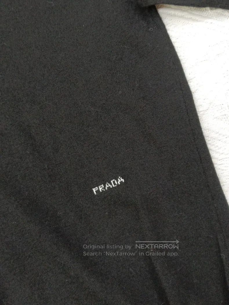 Prada Prada Black short sleeves Size XS / US 0-2 / IT 36-38 - 2 Thumbnail