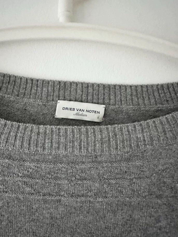 Dries Van Noten Dries van noten Grey cashmere knit sweater 2412-Nextarrow Size US M / EU 48-50 / 2 - 3 Thumbnail