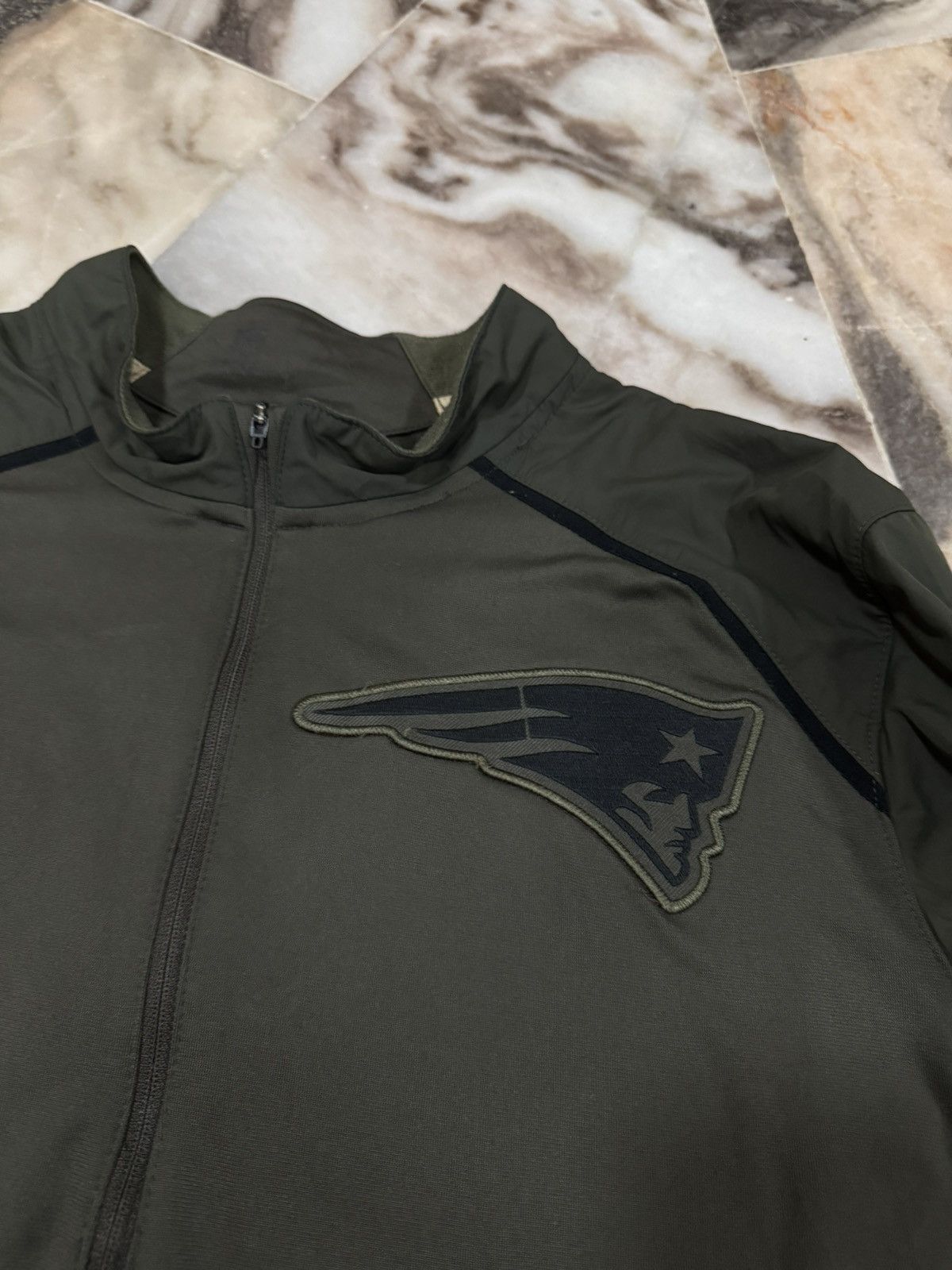 Nike Nike NFL New England Patriots Service US Flag Size US M / EU 48-50 / 2 - 9 Thumbnail